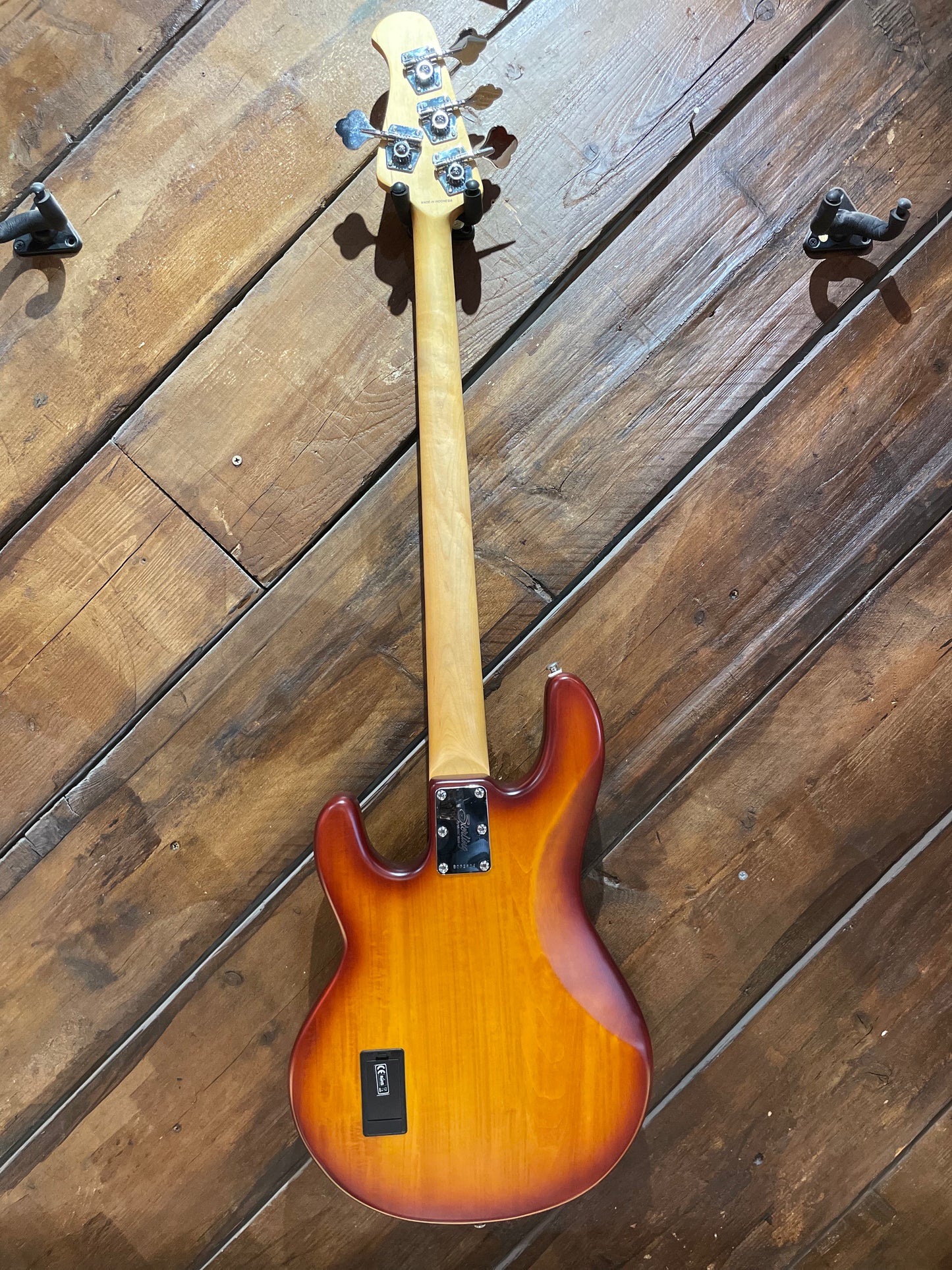 S/H Sterling By Music Man SUB Ray 4 Electric Bass, Honey Burst Satin