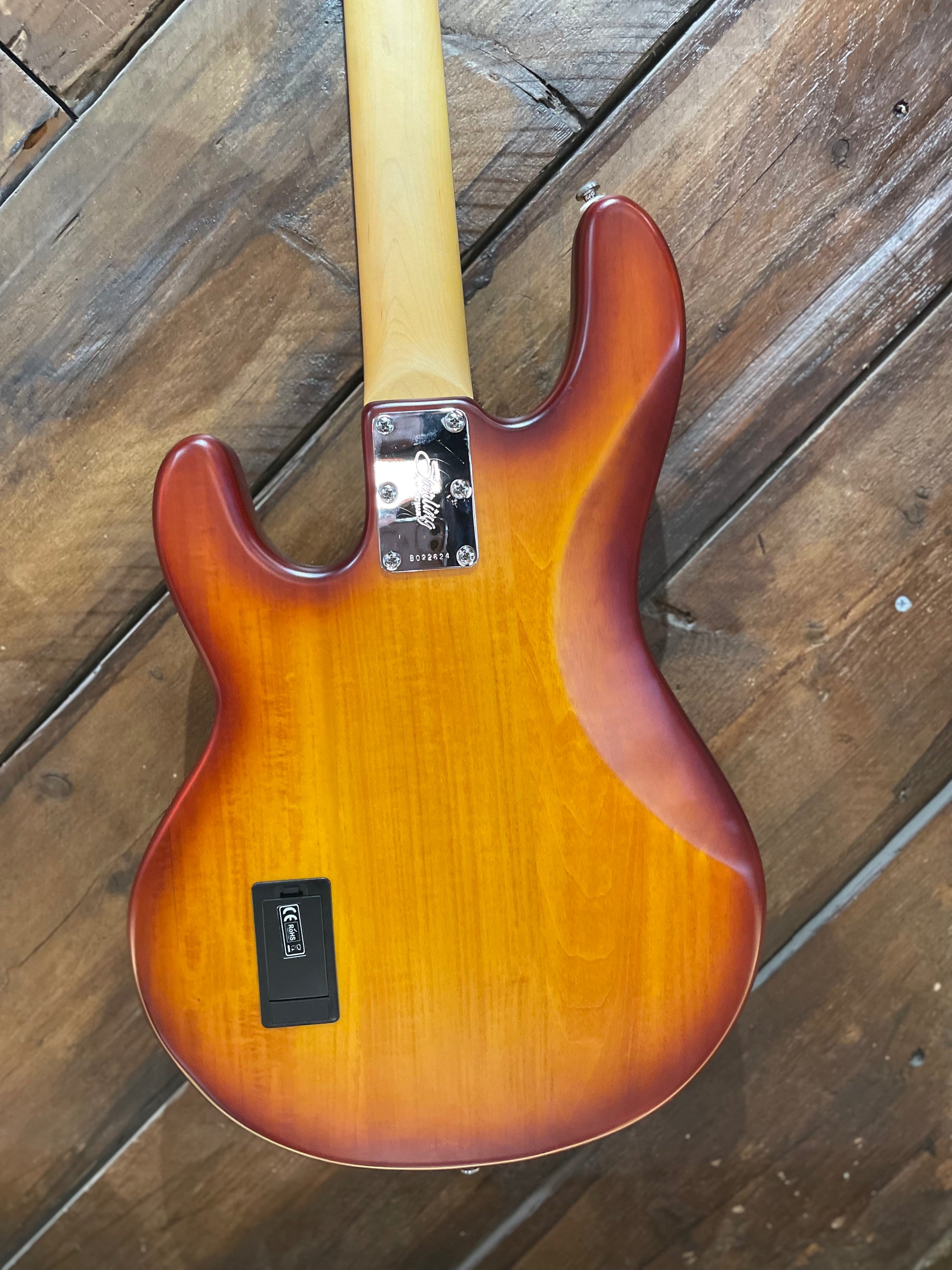S/H Sterling By Music Man SUB Ray 4 Electric Bass, Honey Burst Satin