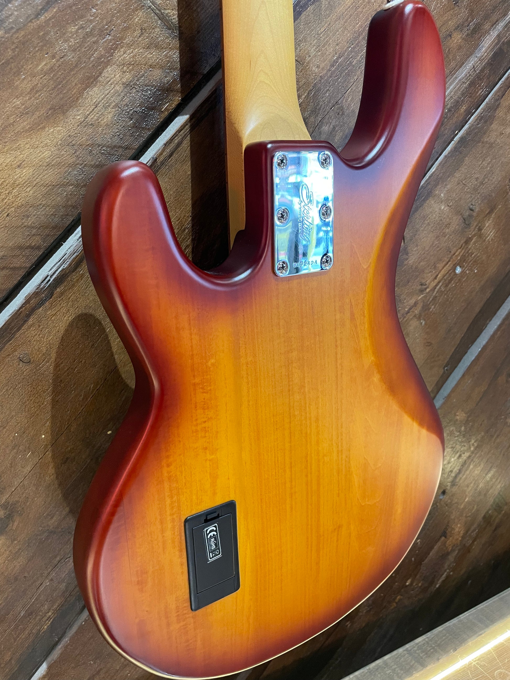 S/H Sterling By Music Man SUB Ray 4 Electric Bass, Honey Burst Satin