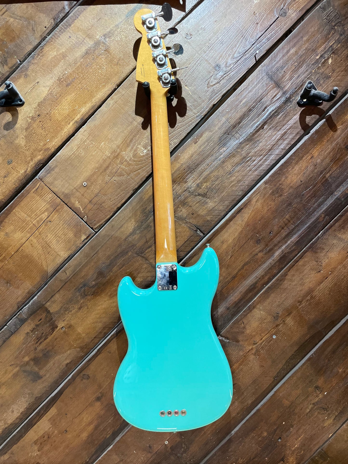 S/H 2022 Fender Vintera 60s Mustang Bass, Sea Foam Green