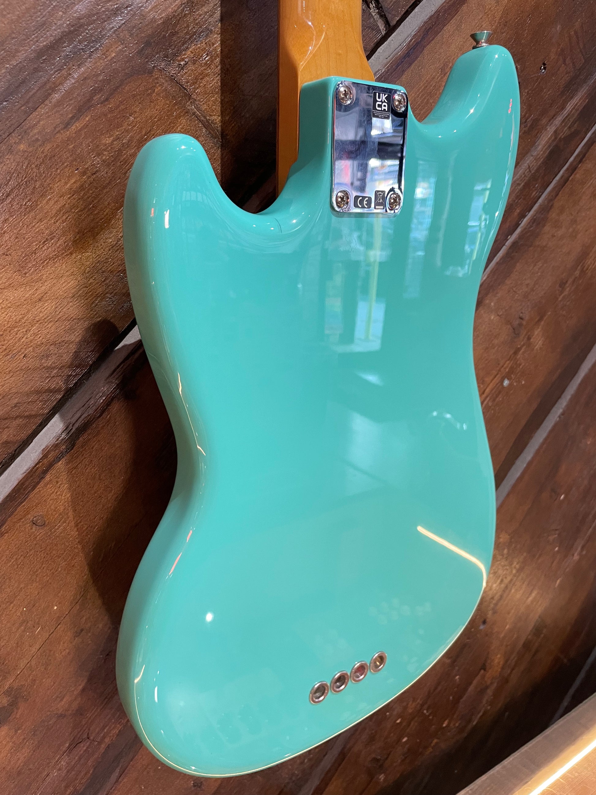 S/H 2022 Fender Vintera 60s Mustang Bass, Sea Foam Green