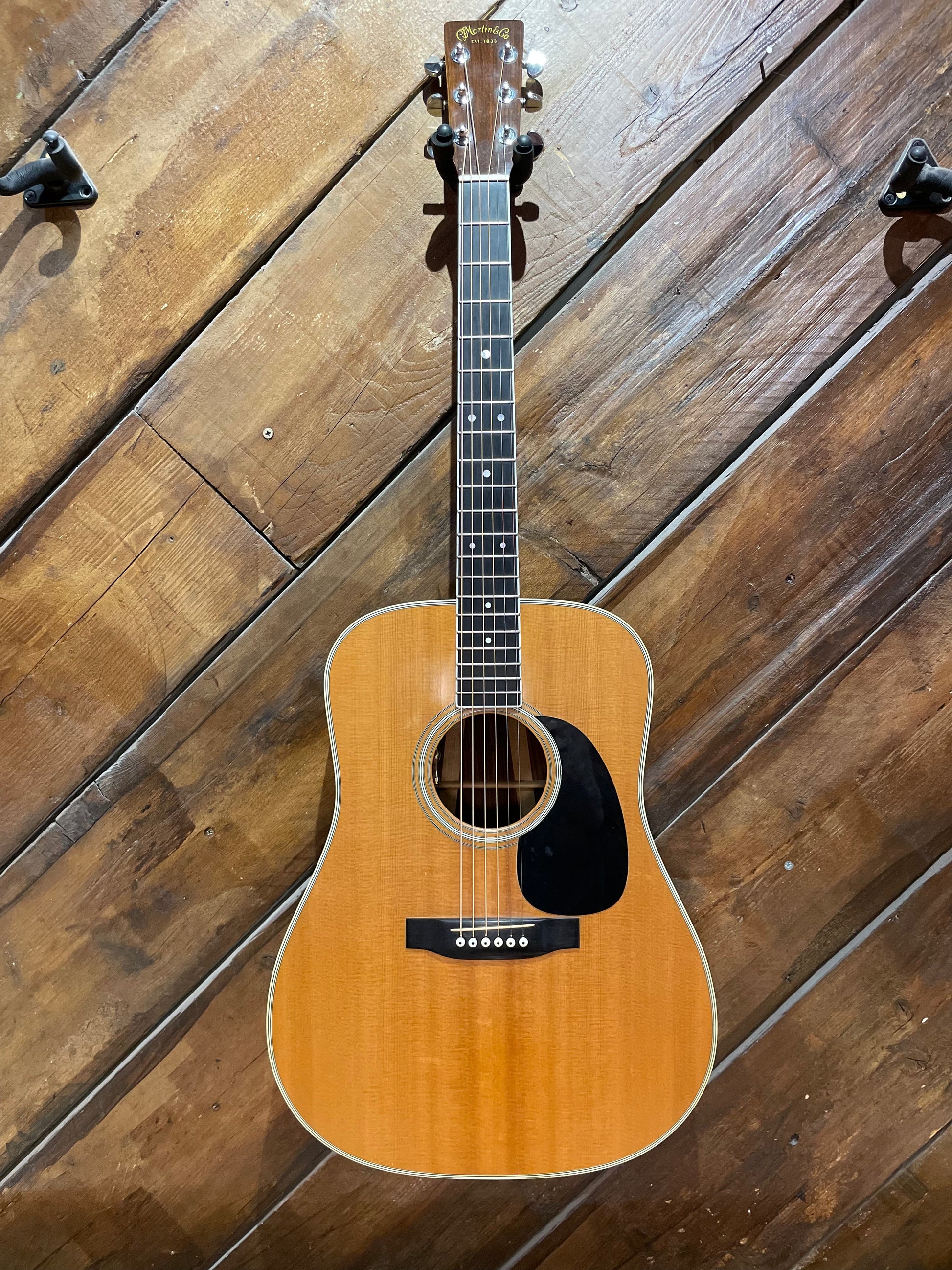 S/H 1975 Martin D-35 Dreadnought Acoustic Guitar with L.R. Baggs Anthem, Natural
