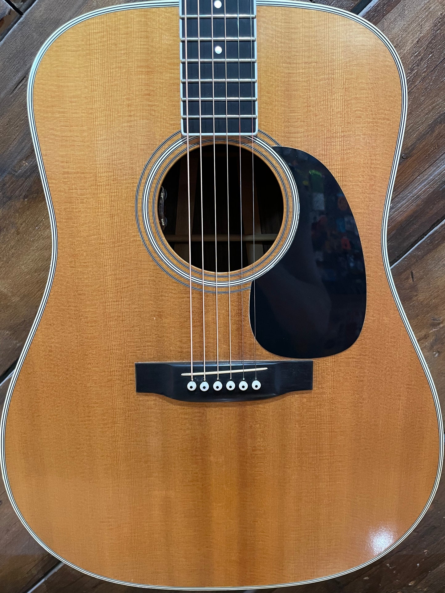 S/H 1975 Martin D-35 Dreadnought Acoustic Guitar with L.R. Baggs Anthem, Natural