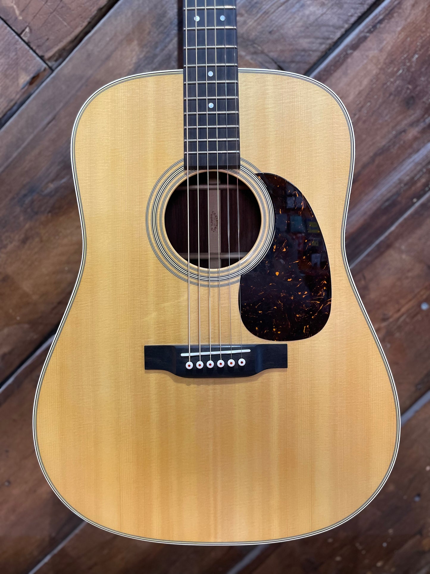 S/H 2022 Martin D-28 Satin Dreadnought Acoustic Guitar, Natural