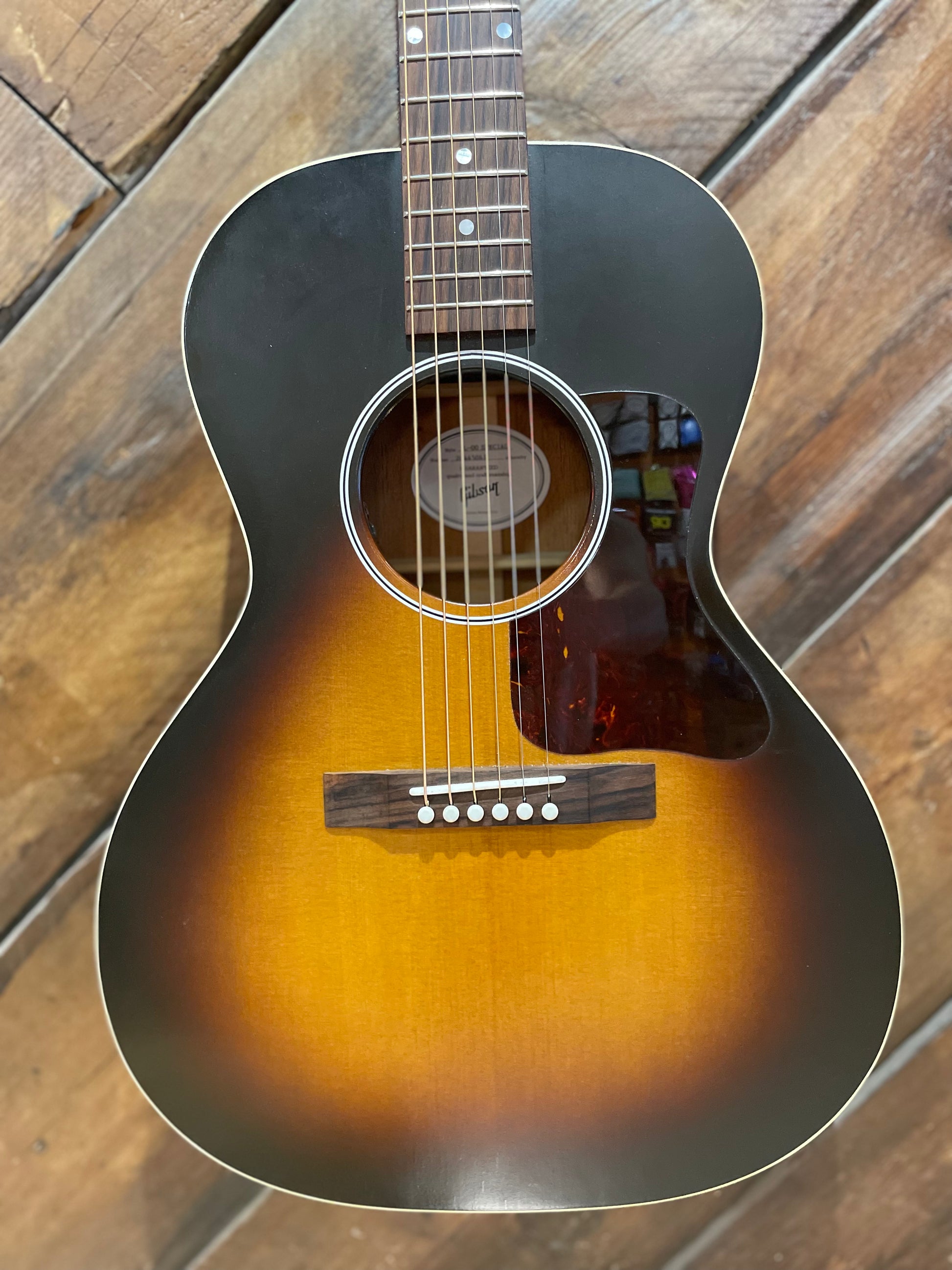 S/H 2025 Gibson L-00 Special Parlor Acoustic Guitar, Satin Sunburst