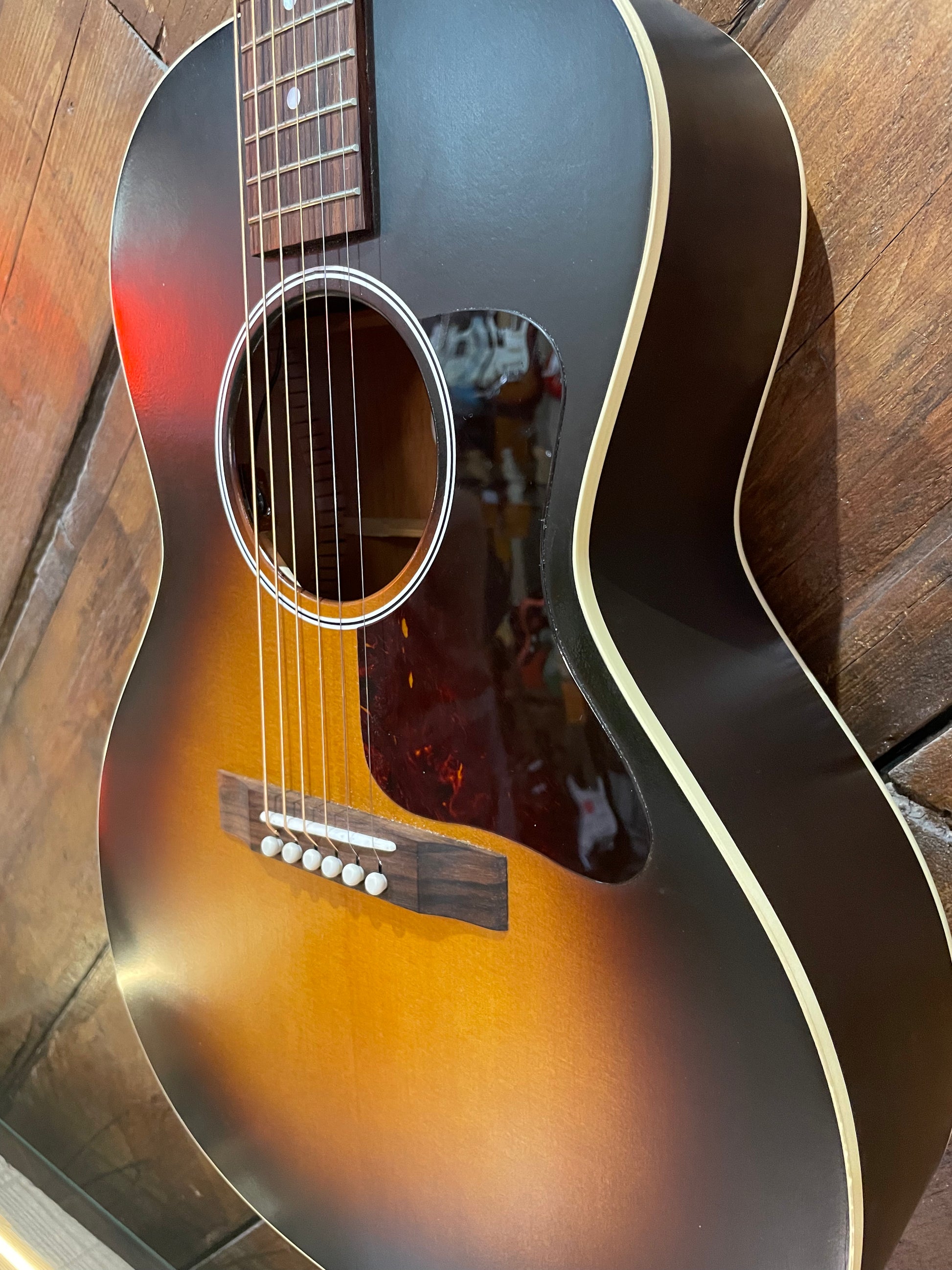 S/H 2025 Gibson L-00 Special Parlor Acoustic Guitar, Satin Sunburst