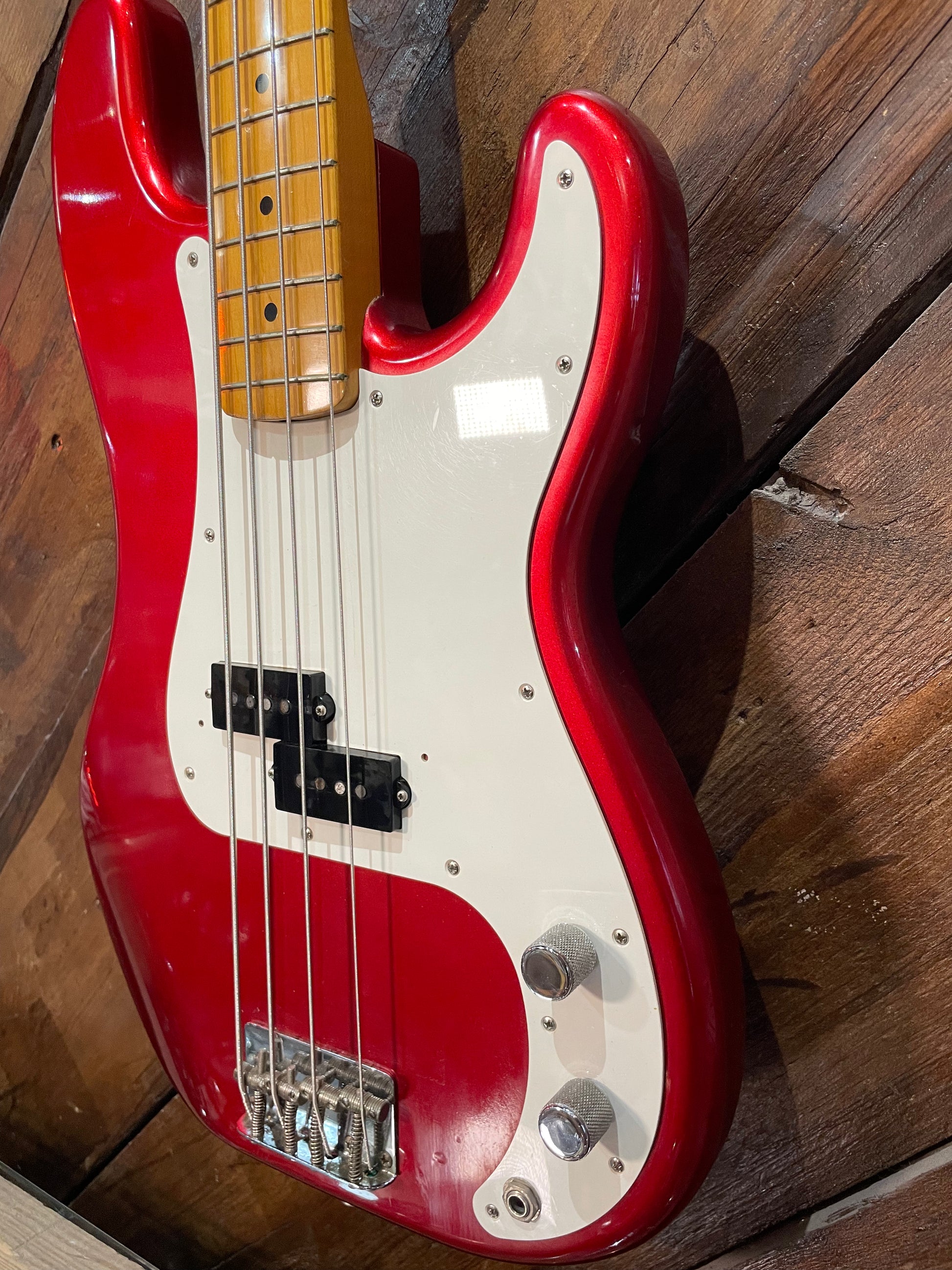 S/H 1989 Fender MIJ PB-57 '57 Reissue Precision Bass, Candy Apple Red
