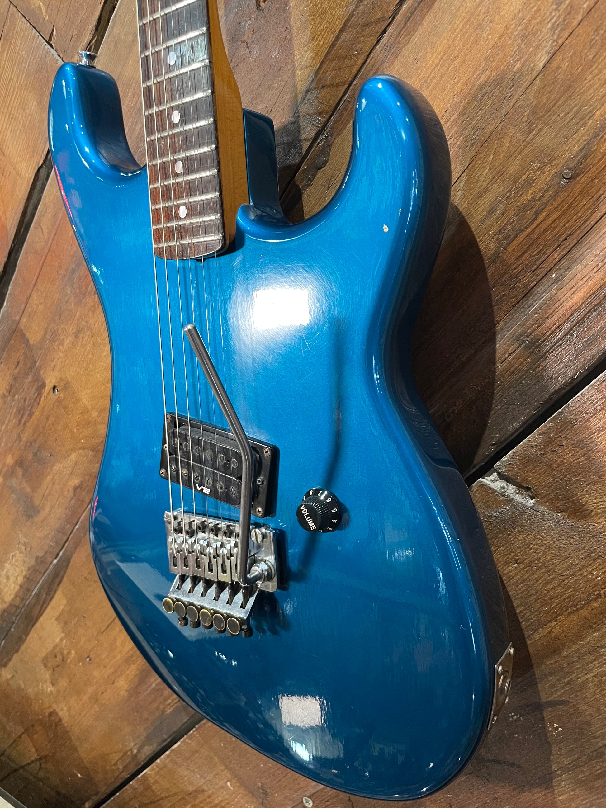 S/H 1985 Kramer MIJ Focus 1000 Electric Guitar, Metallic Blue