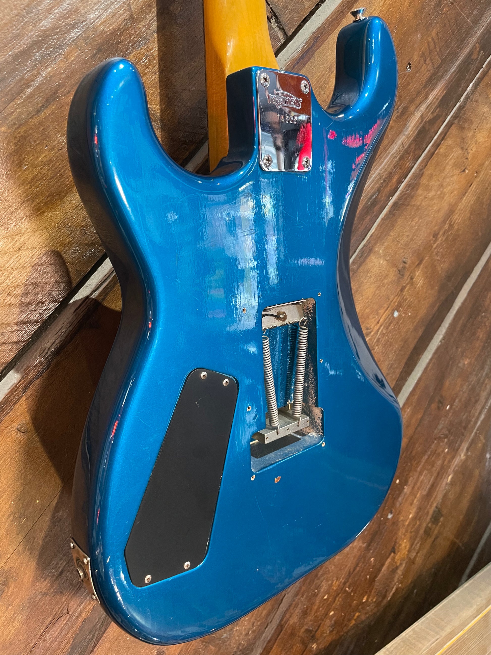 S/H 1985 Kramer MIJ Focus 1000 Electric Guitar, Metallic Blue