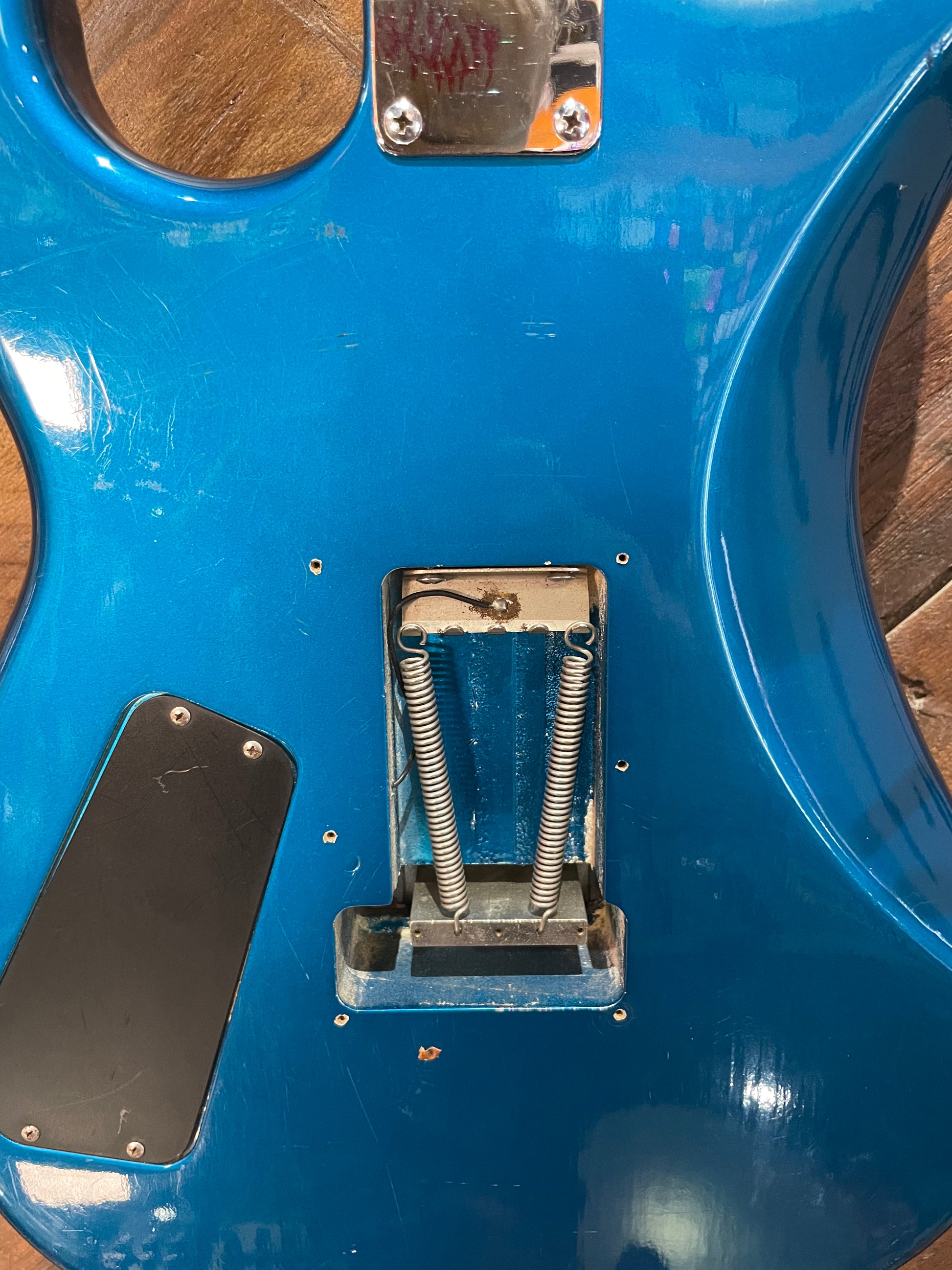 S/H 1985 Kramer MIJ Focus 1000 Electric Guitar, Metallic Blue