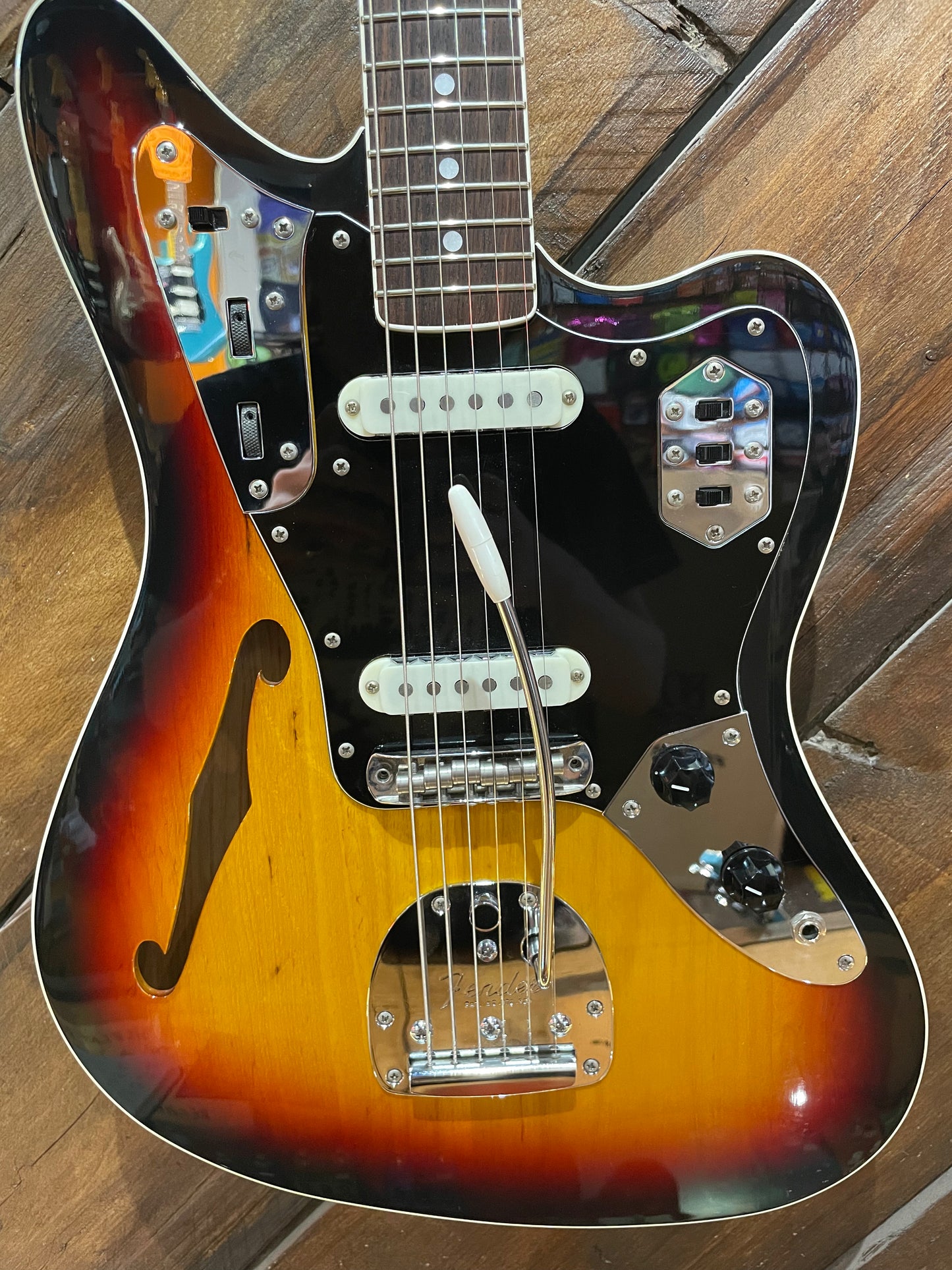 S/H 2012 Fender MIJ FSR Thinline Jaguar, Three Tone Sunburst