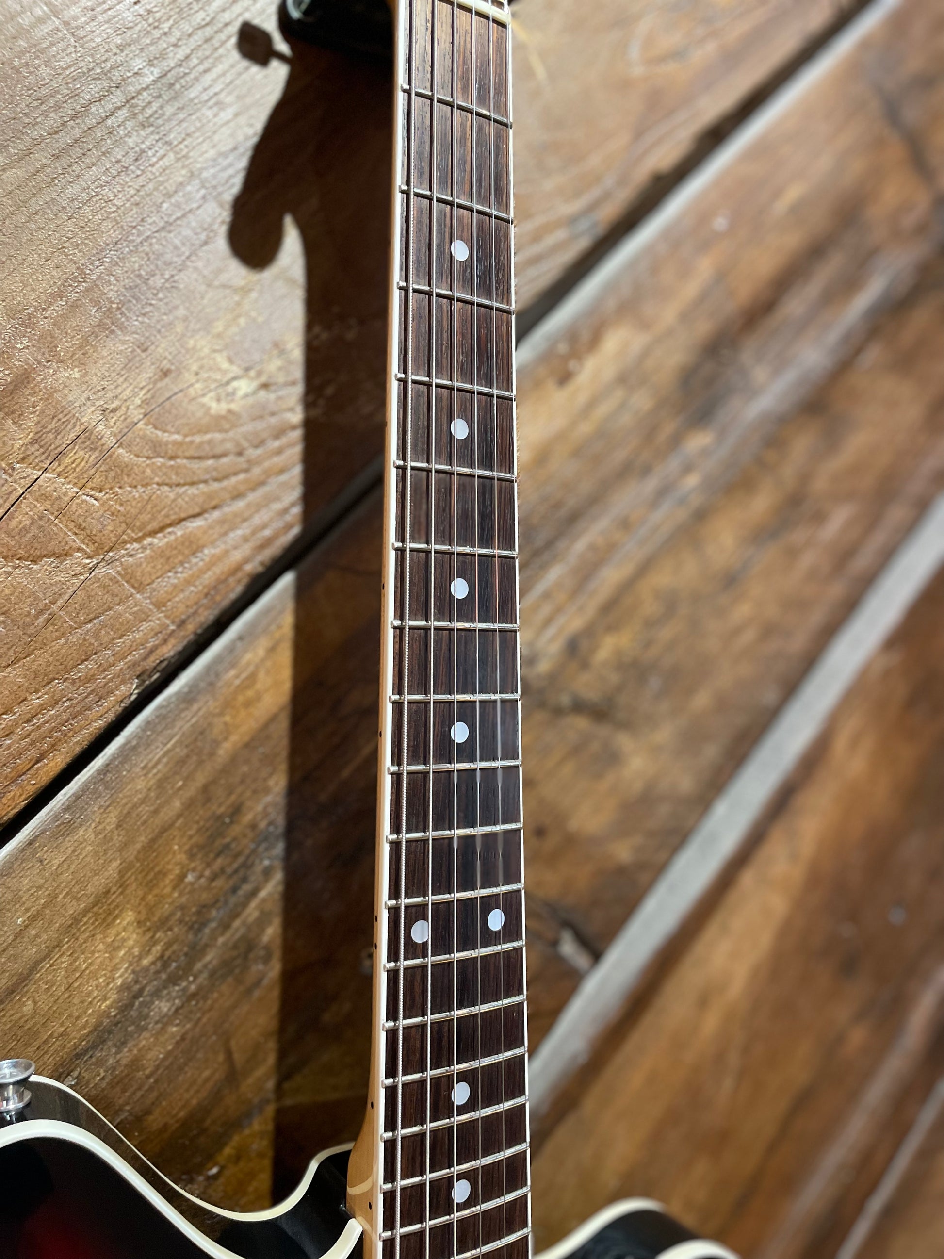 S/H 2012 Fender MIJ FSR Thinline Jaguar, Three Tone Sunburst