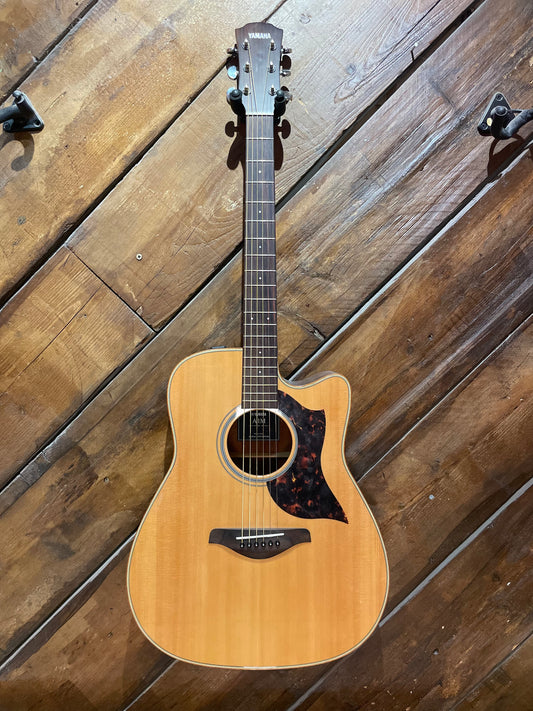 S/H Yamaha A1M Dreadnought Electro-Acoustic Guitar, Natural