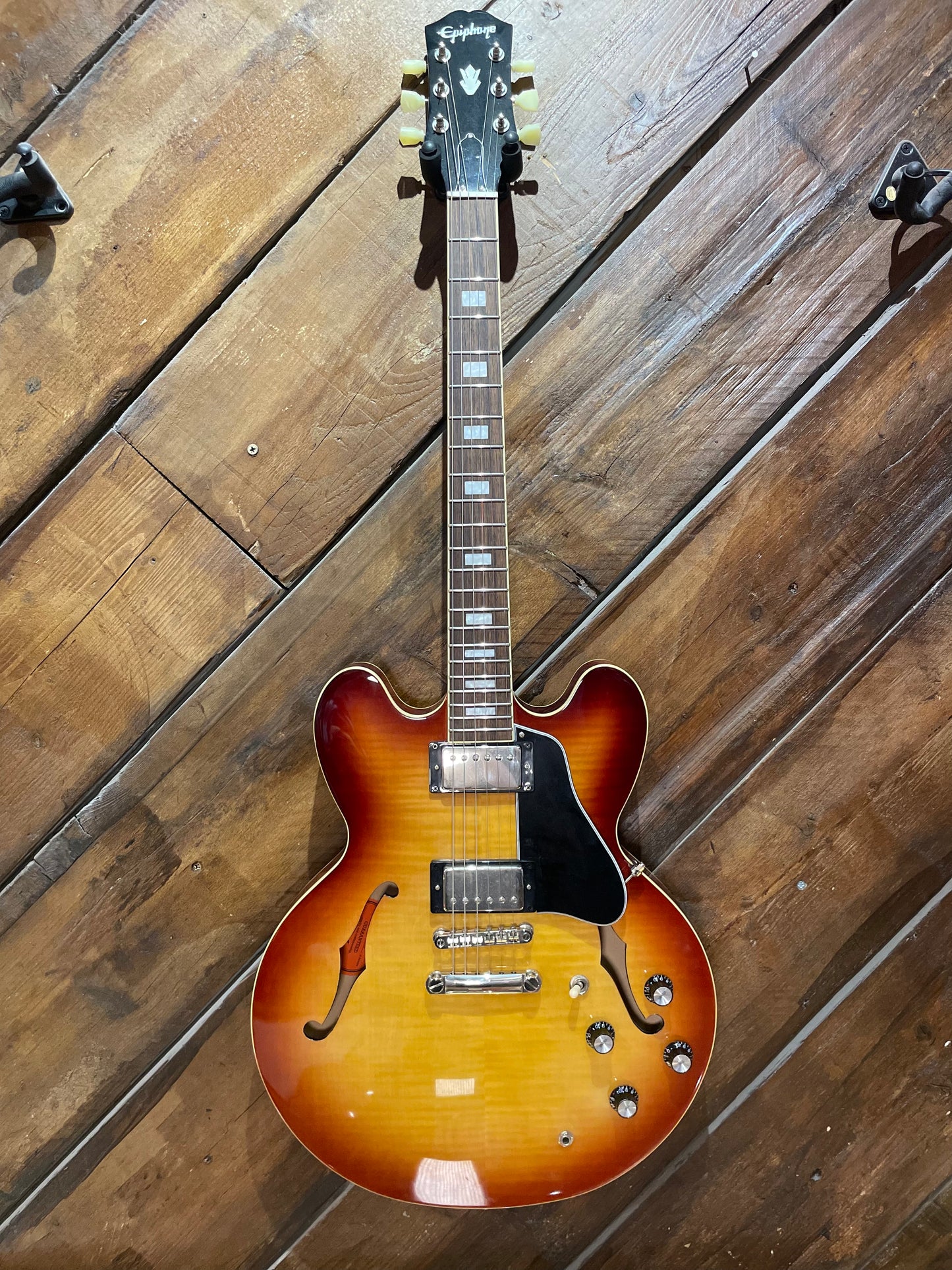 S/H Epiphone ES-335 Flamed Maple Semi Hollow Electric Guitar, Sunburst