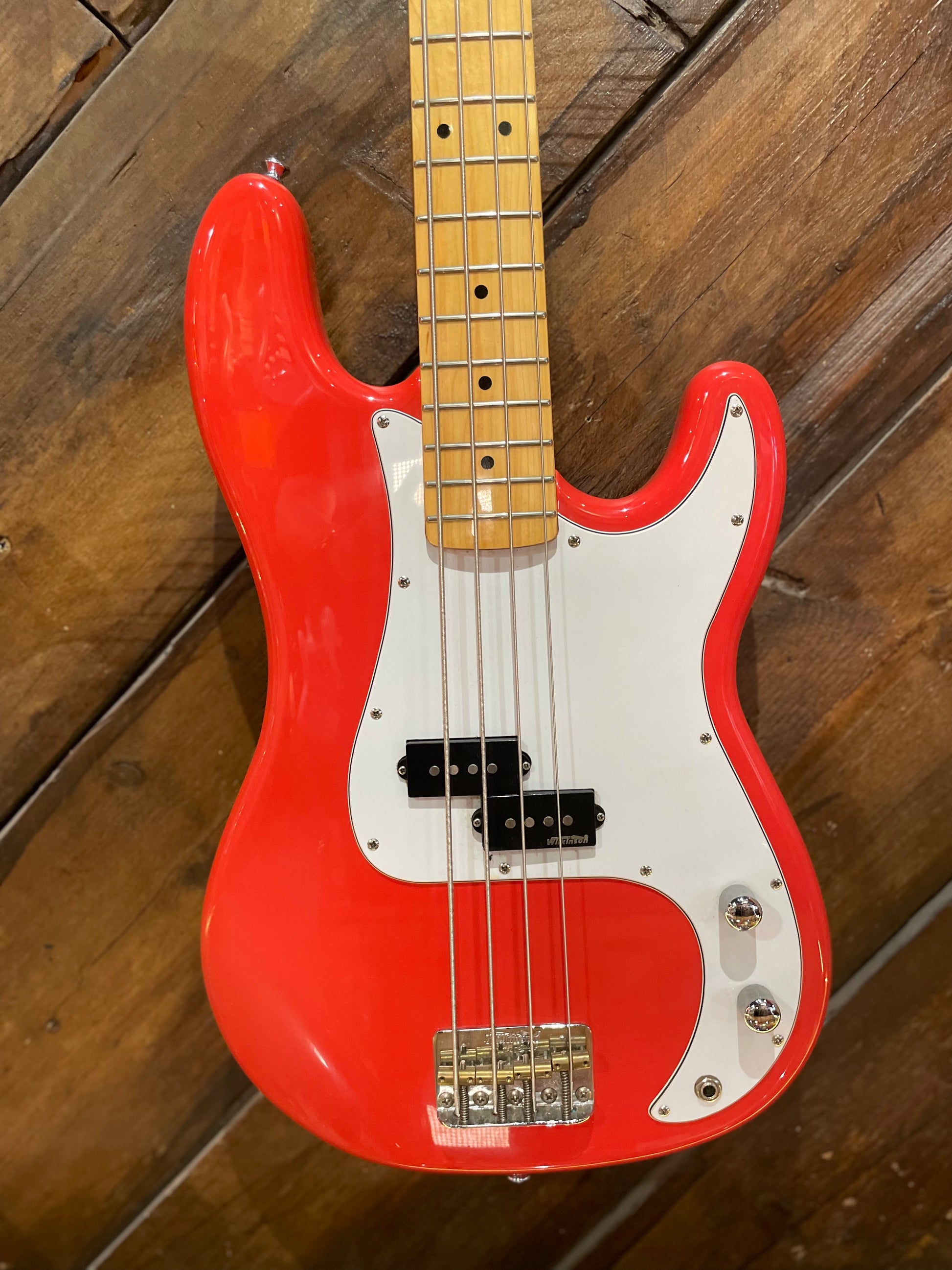 S/H Vintage Guitars ReIssue V4 Electric Bass, Fiesta Red