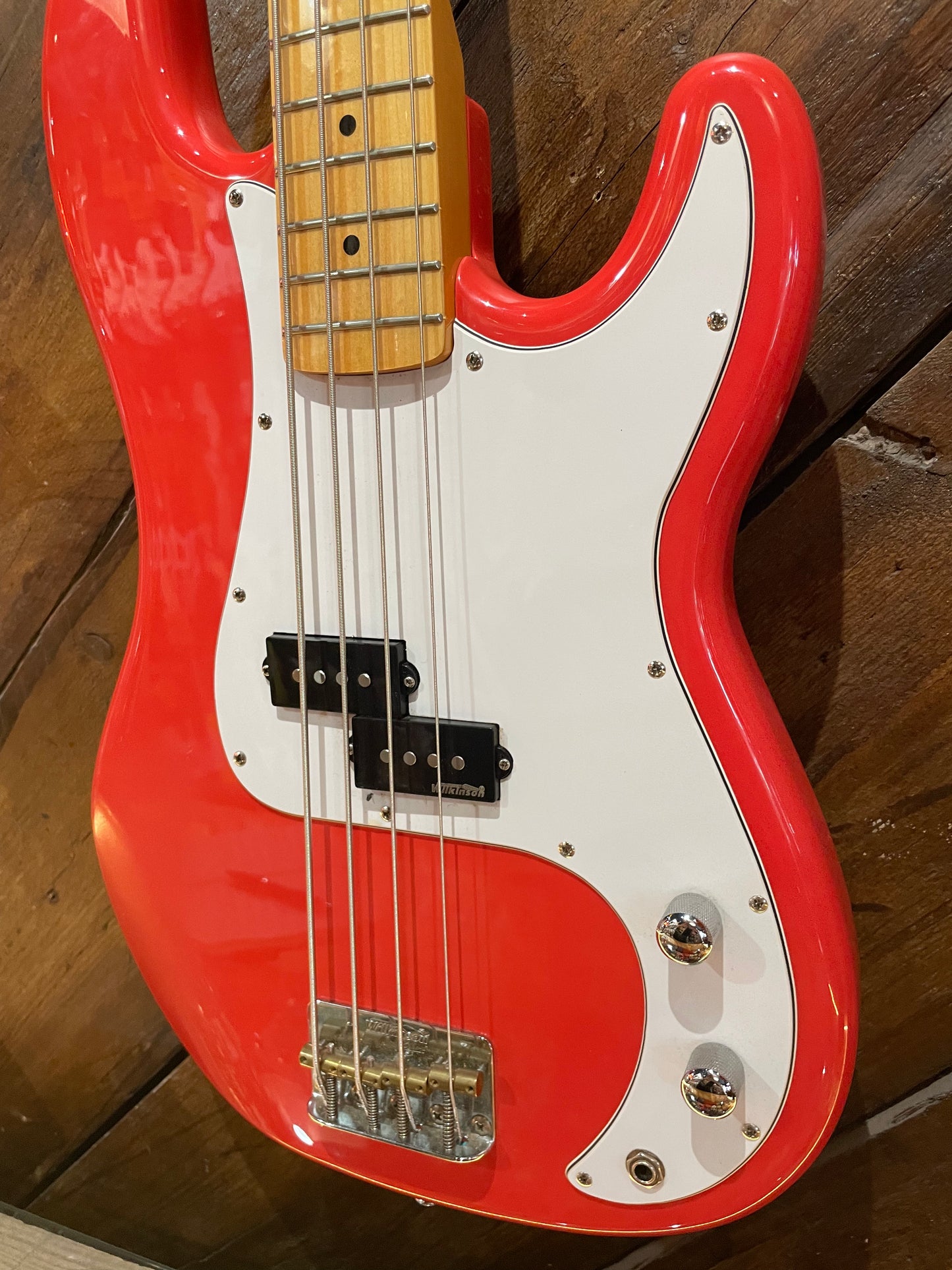 S/H Vintage Guitars ReIssue V4 Electric Bass, Fiesta Red