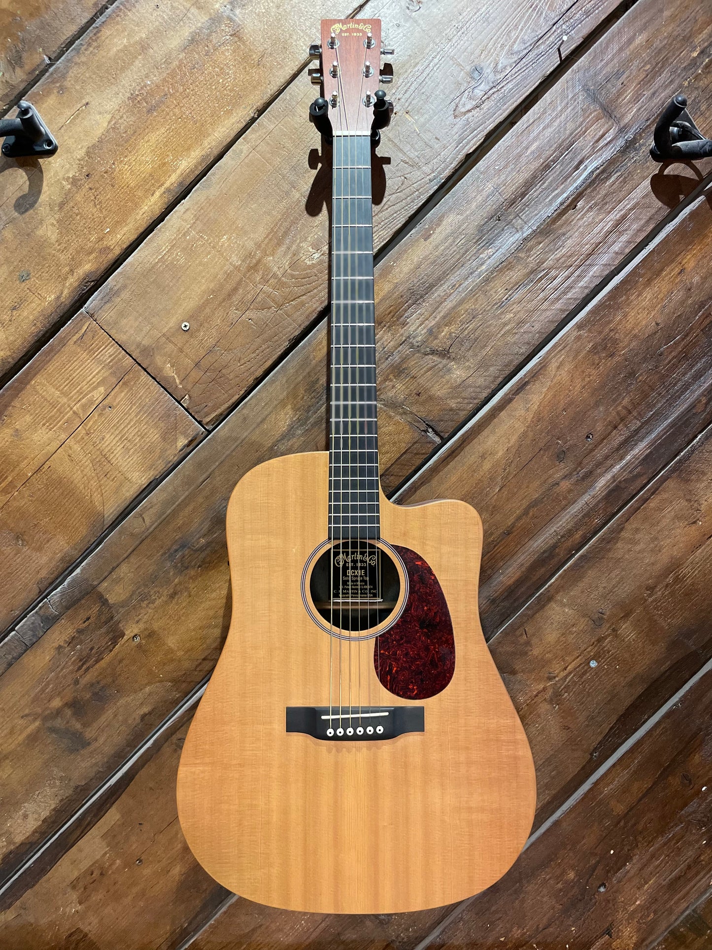 S/H Martin DCX1E Dreanought Electro-Acoustic Guitar, Natural