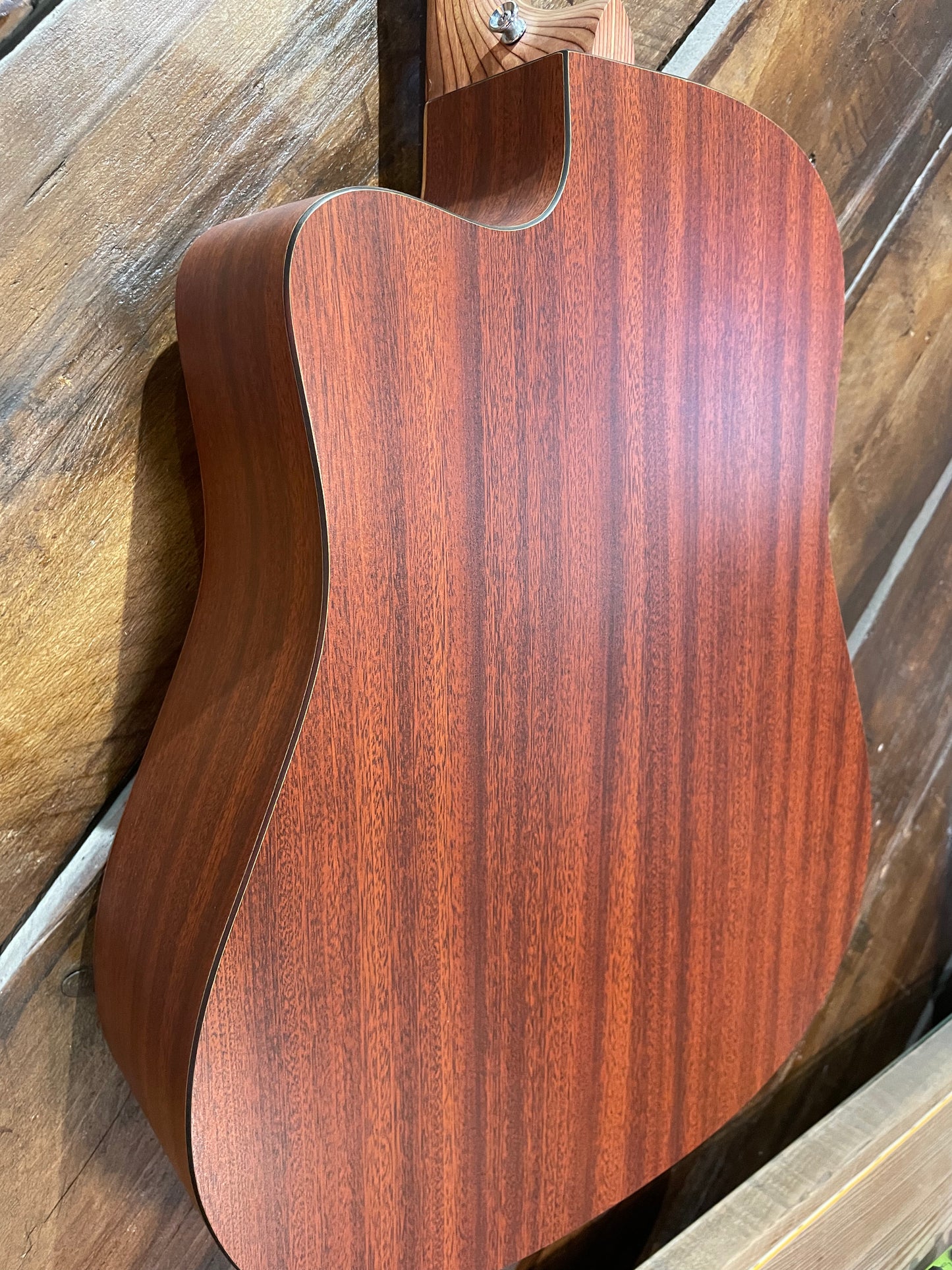 S/H Martin DCX1E Dreanought Electro-Acoustic Guitar, Natural