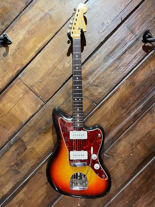 S/H 1965 Fender Jazzmaster, Three Tone Sunburst