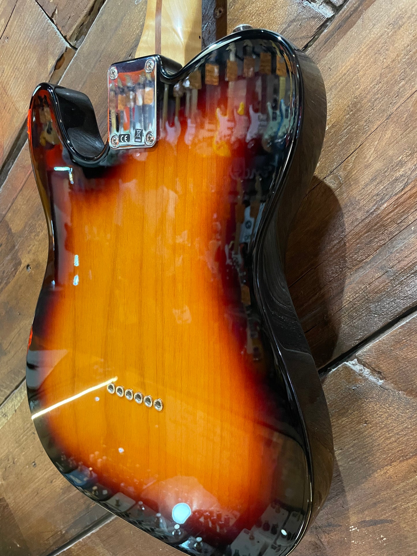S/H 2015 Fender Mexican Standard Telecaster, Three Tone Sunburst