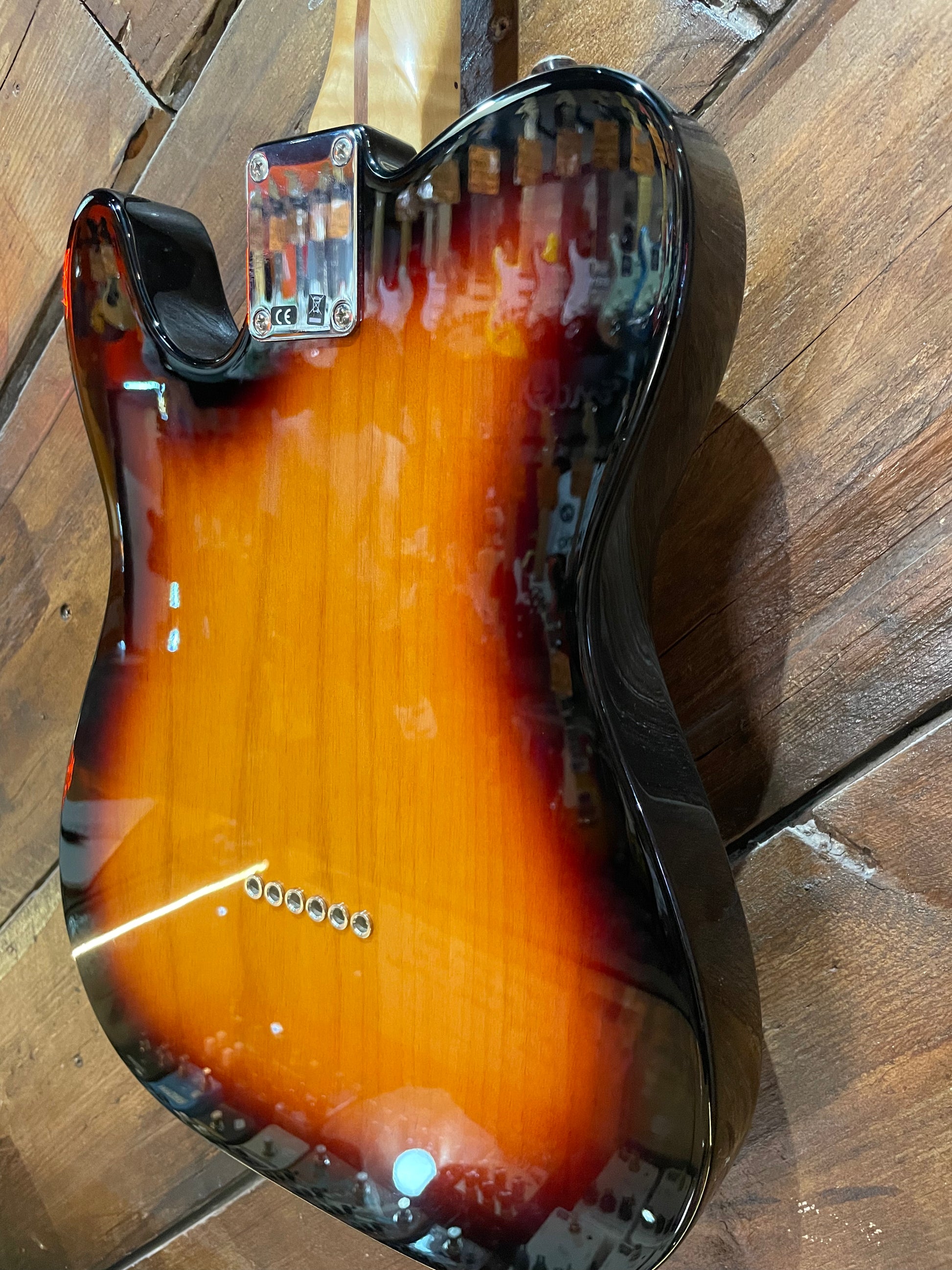 S/H 2015 Fender Mexican Standard Telecaster, Three Tone Sunburst