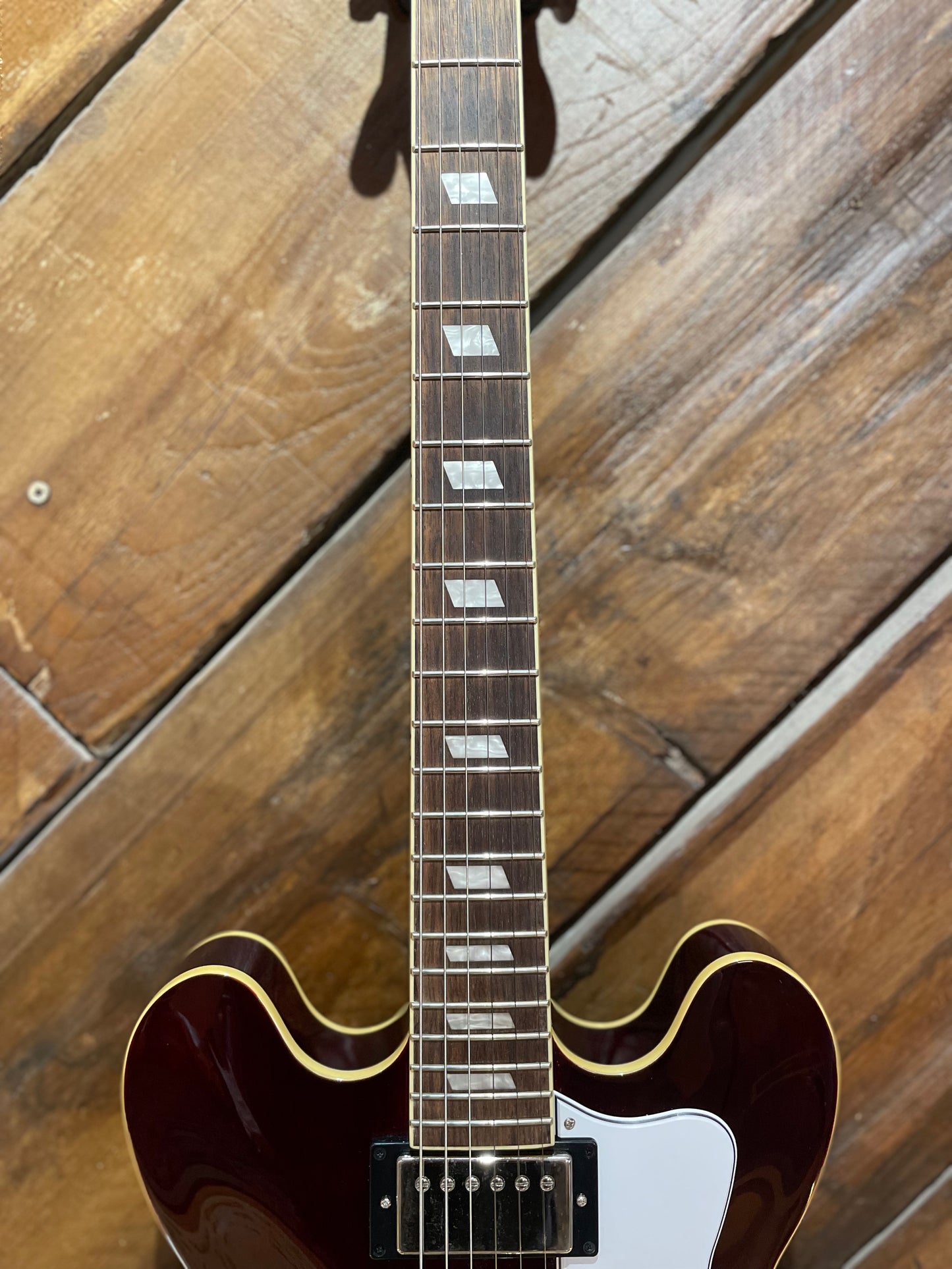 S/H Epiphone Artist Noel Gallagher Signature Riviera, Dark Red Wine