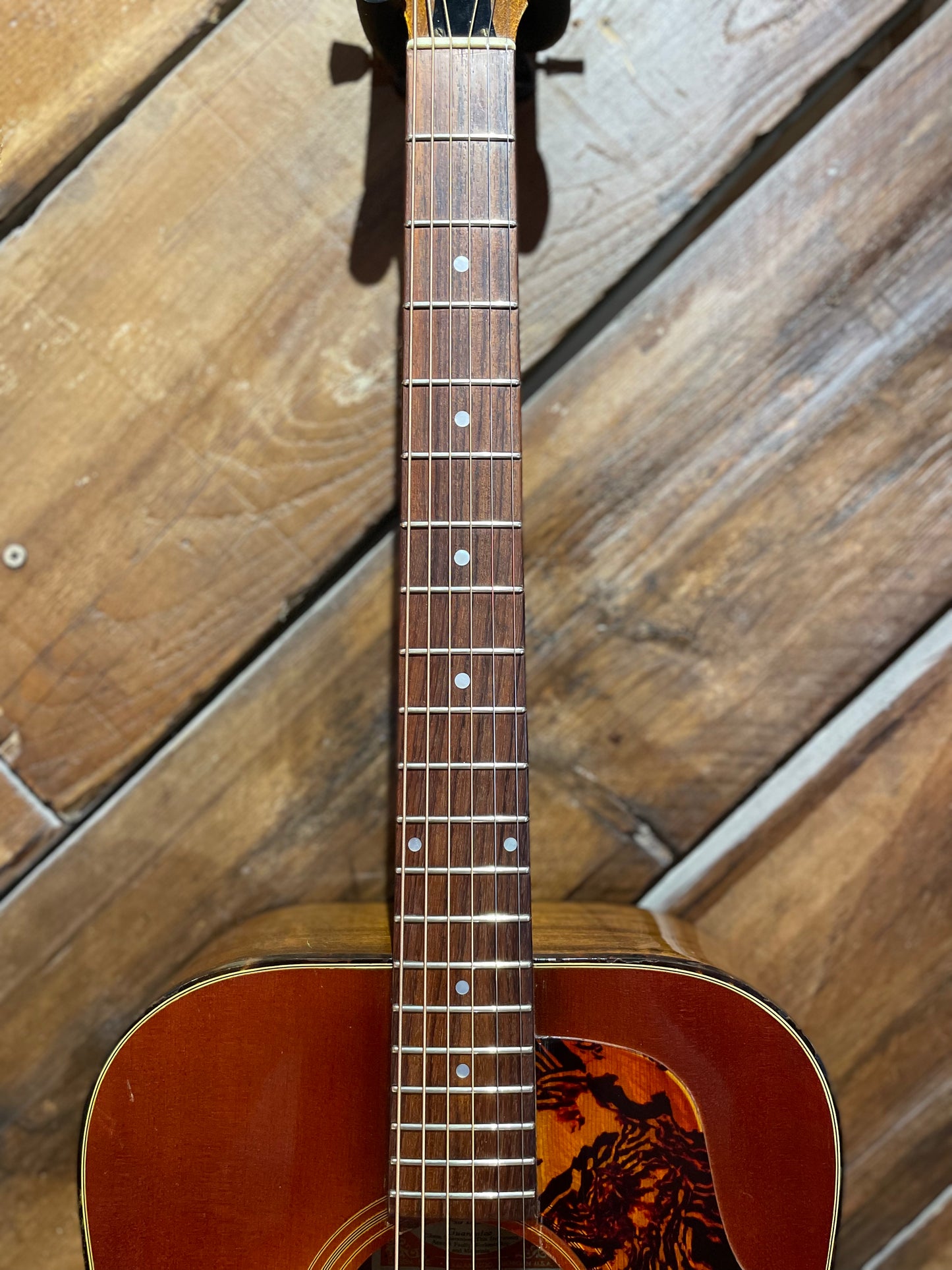 S/H 1973 Gibson J-45 Deluxe, Sunburst