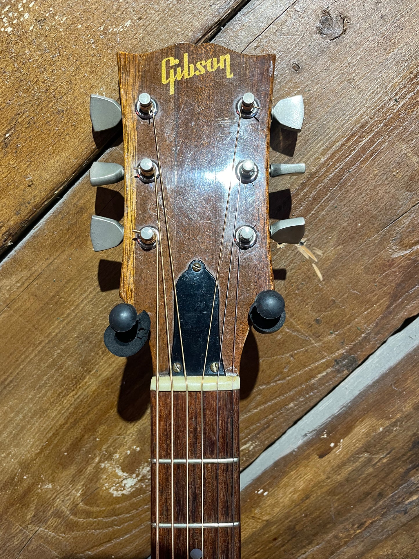 S/H 1973 Gibson J-45 Deluxe, Sunburst