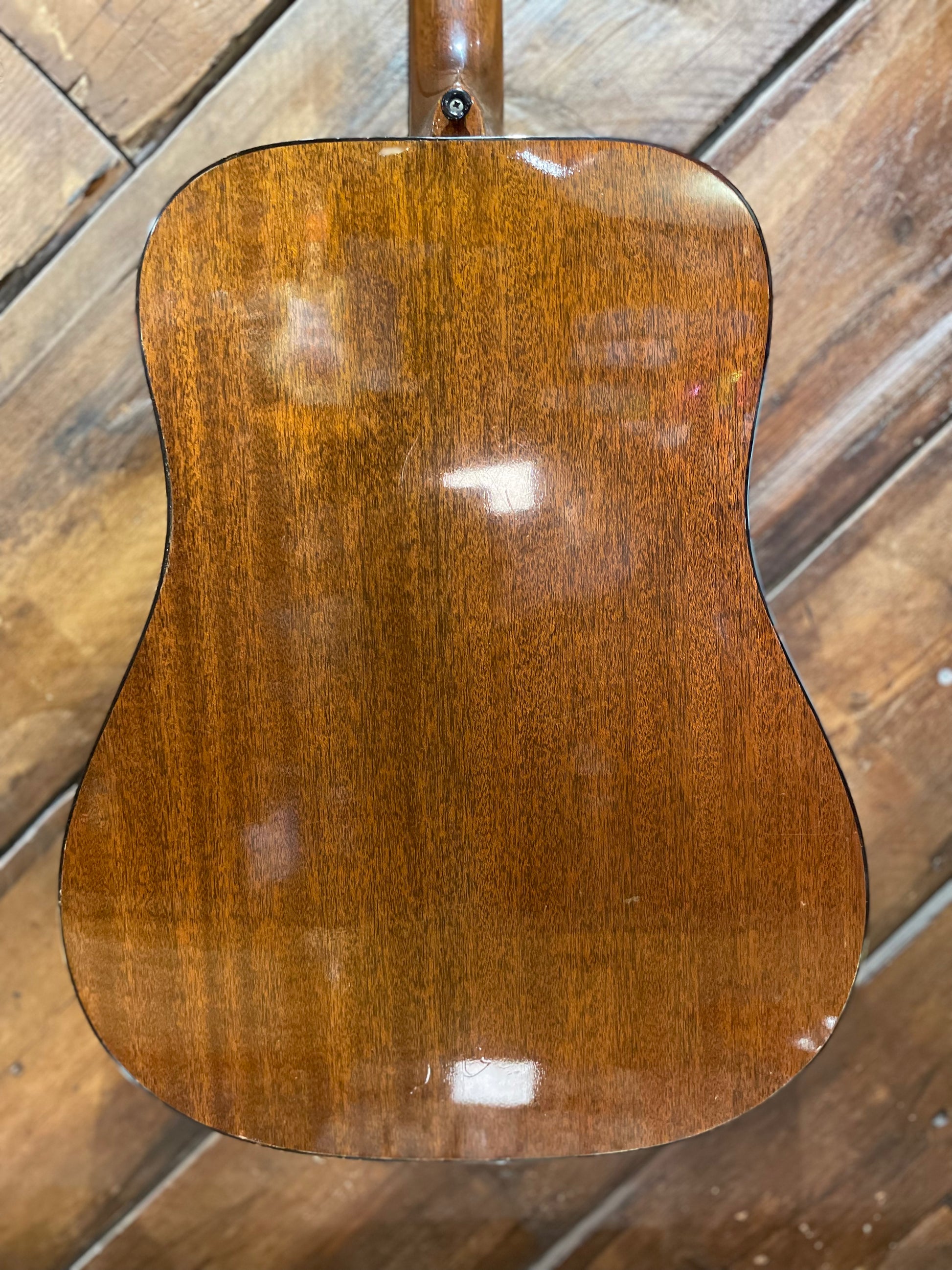 S/H 1973 Gibson J-45 Deluxe, Sunburst