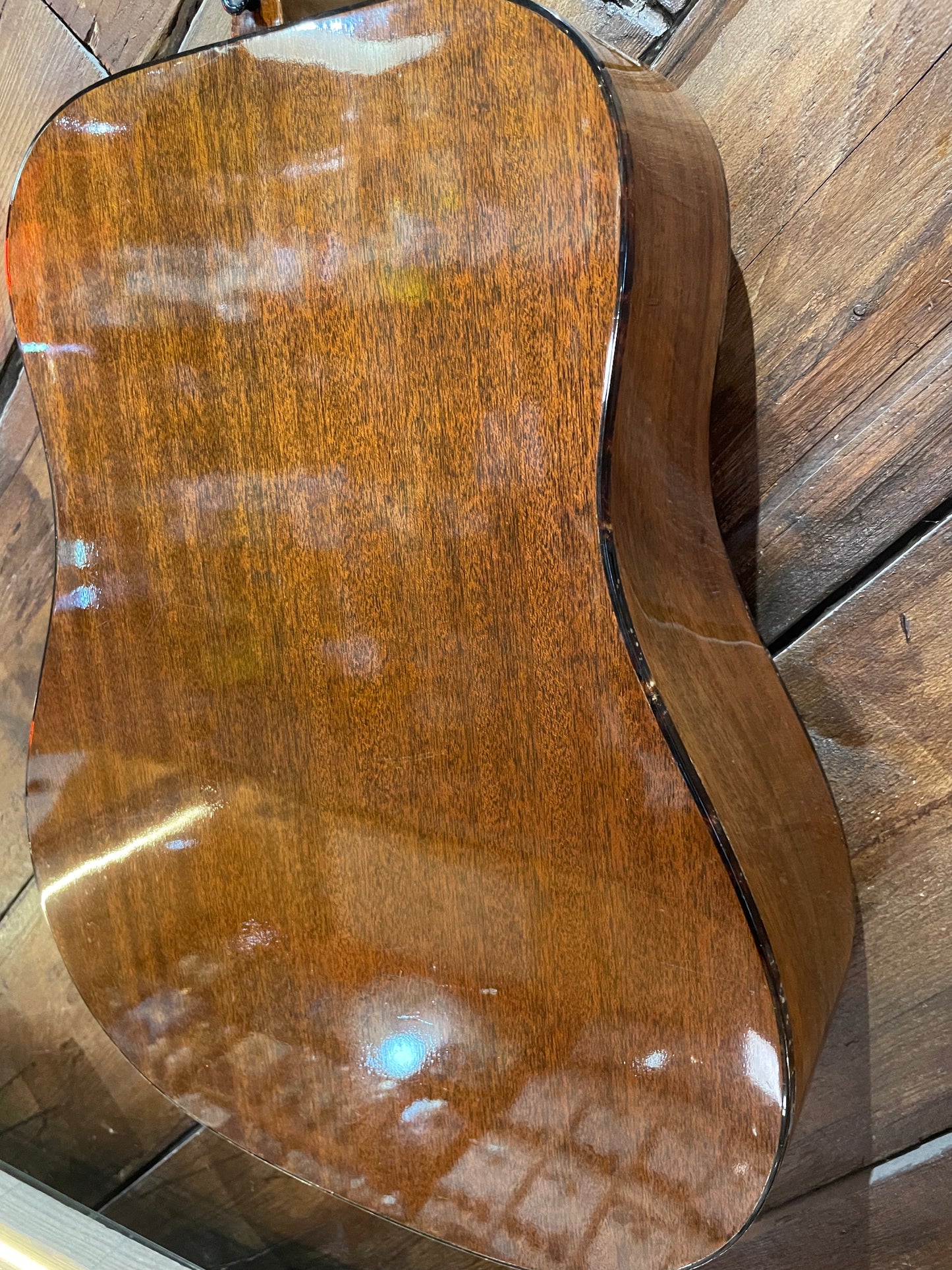 S/H 1973 Gibson J-45 Deluxe, Sunburst
