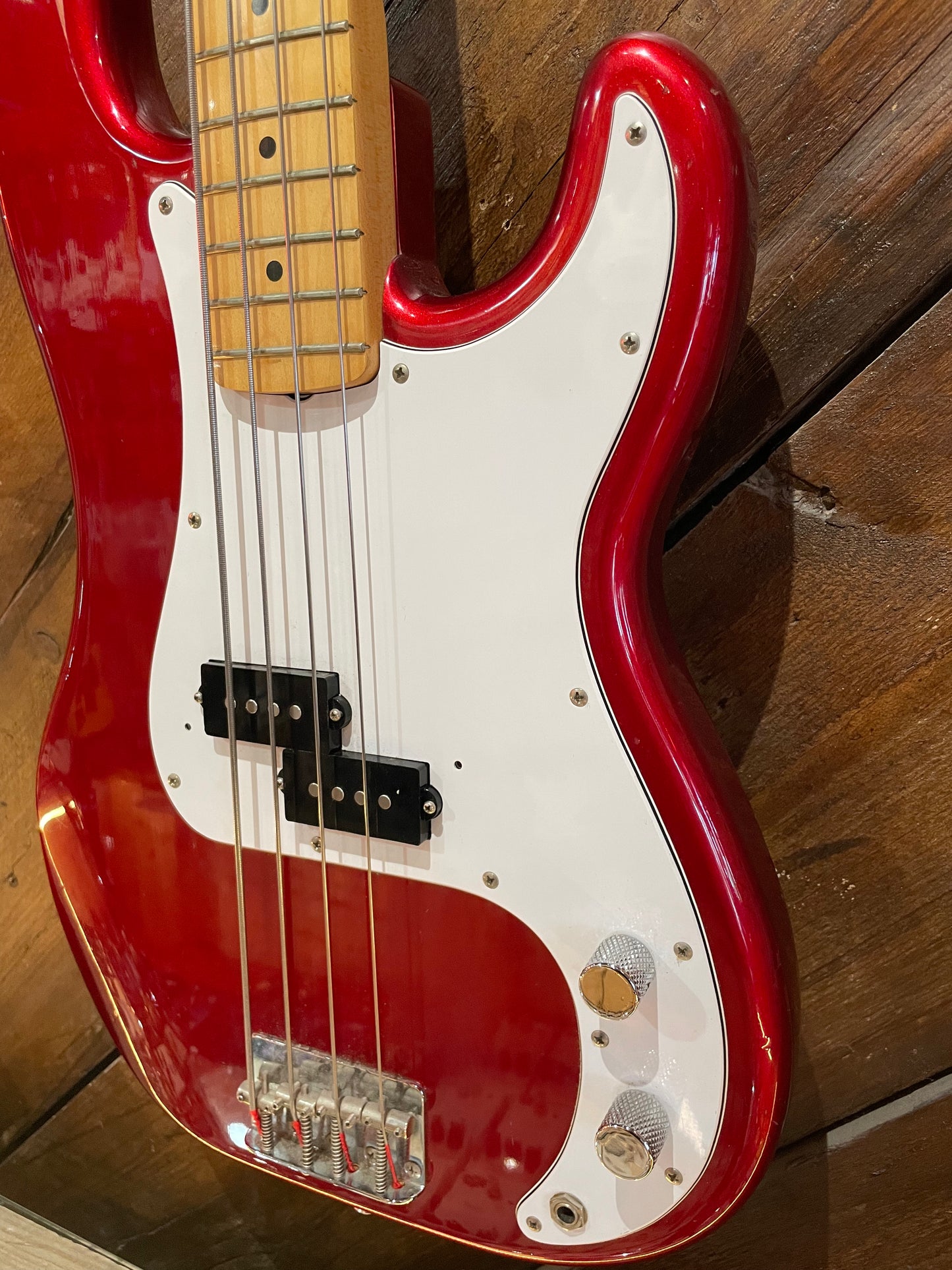 S/H 1987 Fender MIJ Standard Precision Bass, Candy Apple Red
