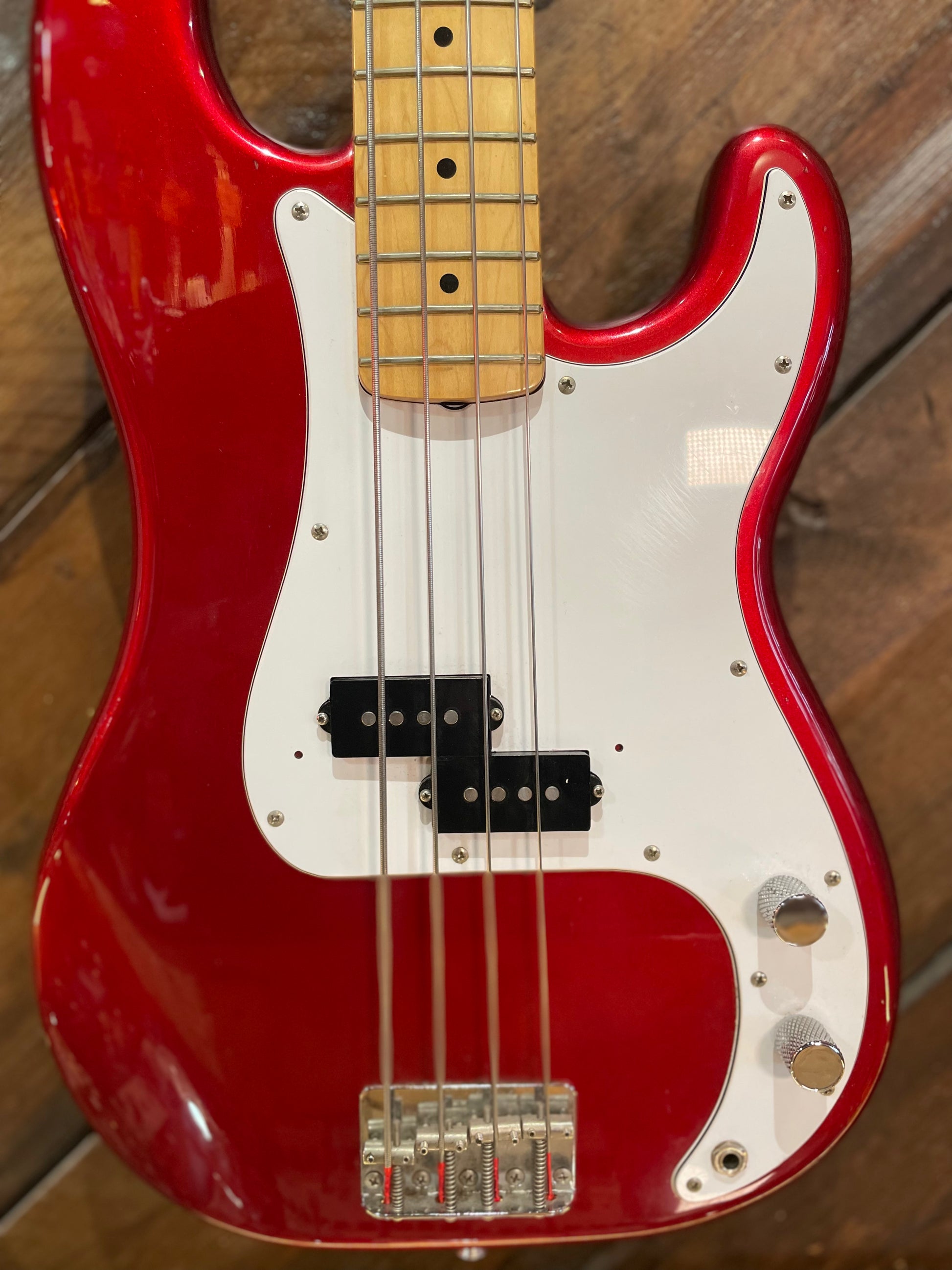 S/H 1987 Fender MIJ Standard Precision Bass, Candy Apple Red