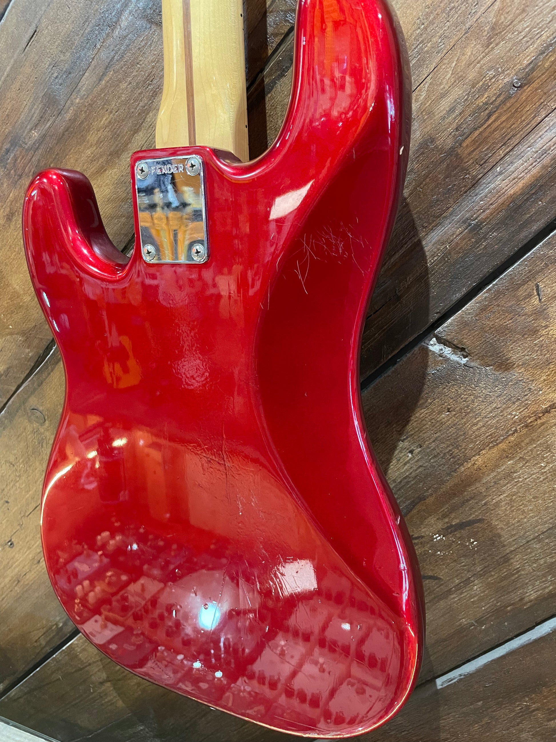 S/H 1987 Fender MIJ Standard Precision Bass, Candy Apple Red