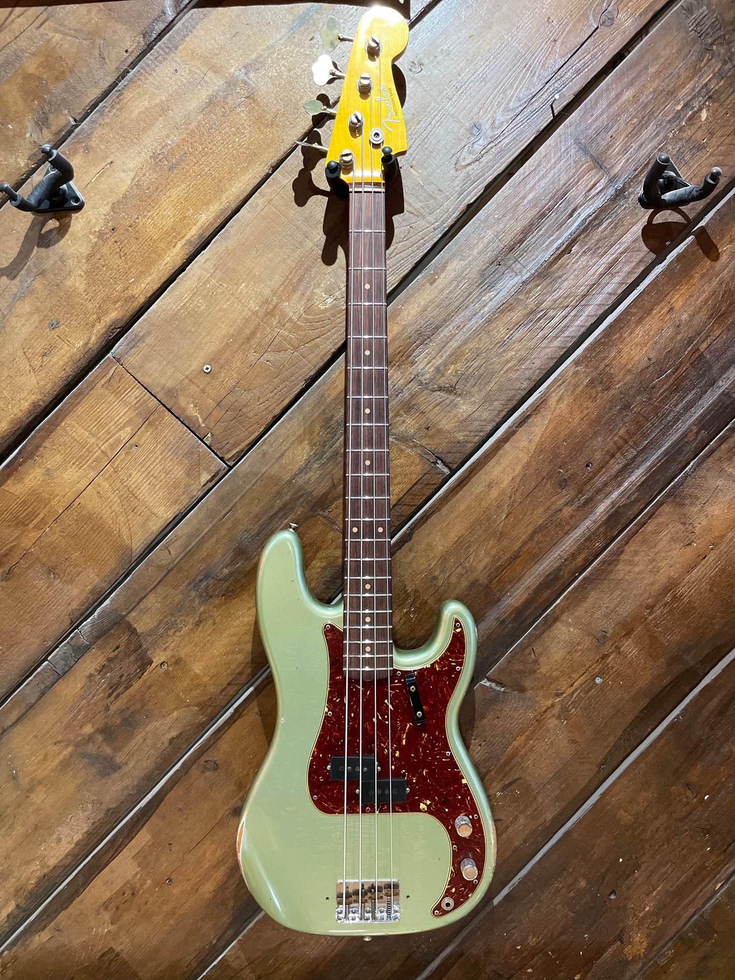 Fender Custom Shop 1960 Precision Bass Rosewood Fretboard, Super Faded Aged Sage Green Metallic (NEW)