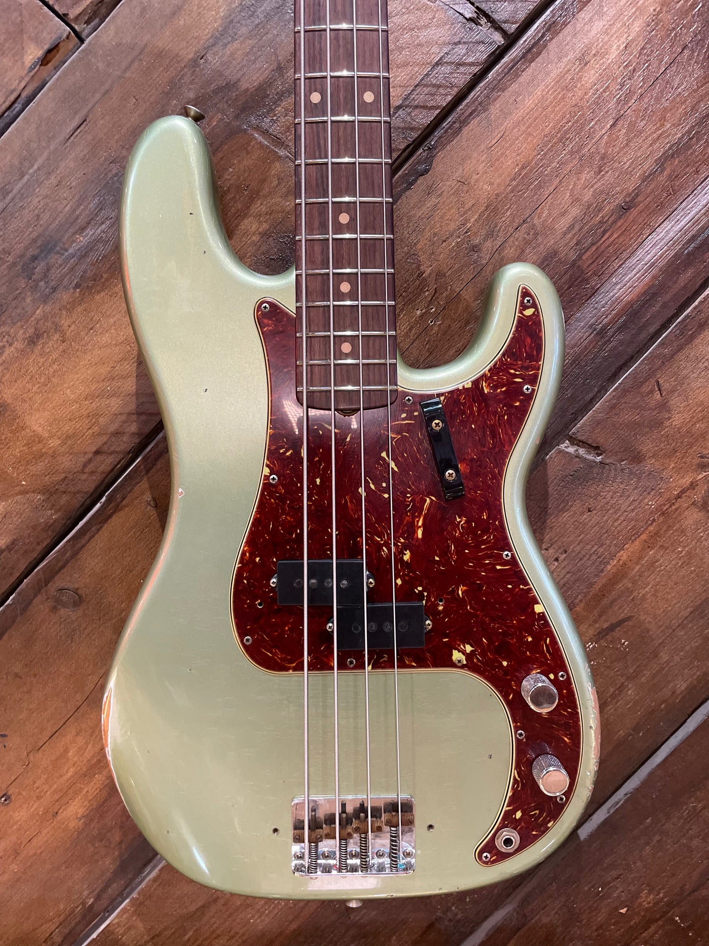 Fender Custom Shop 1960 Precision Bass Rosewood Fretboard, Super Faded Aged Sage Green Metallic (NEW)