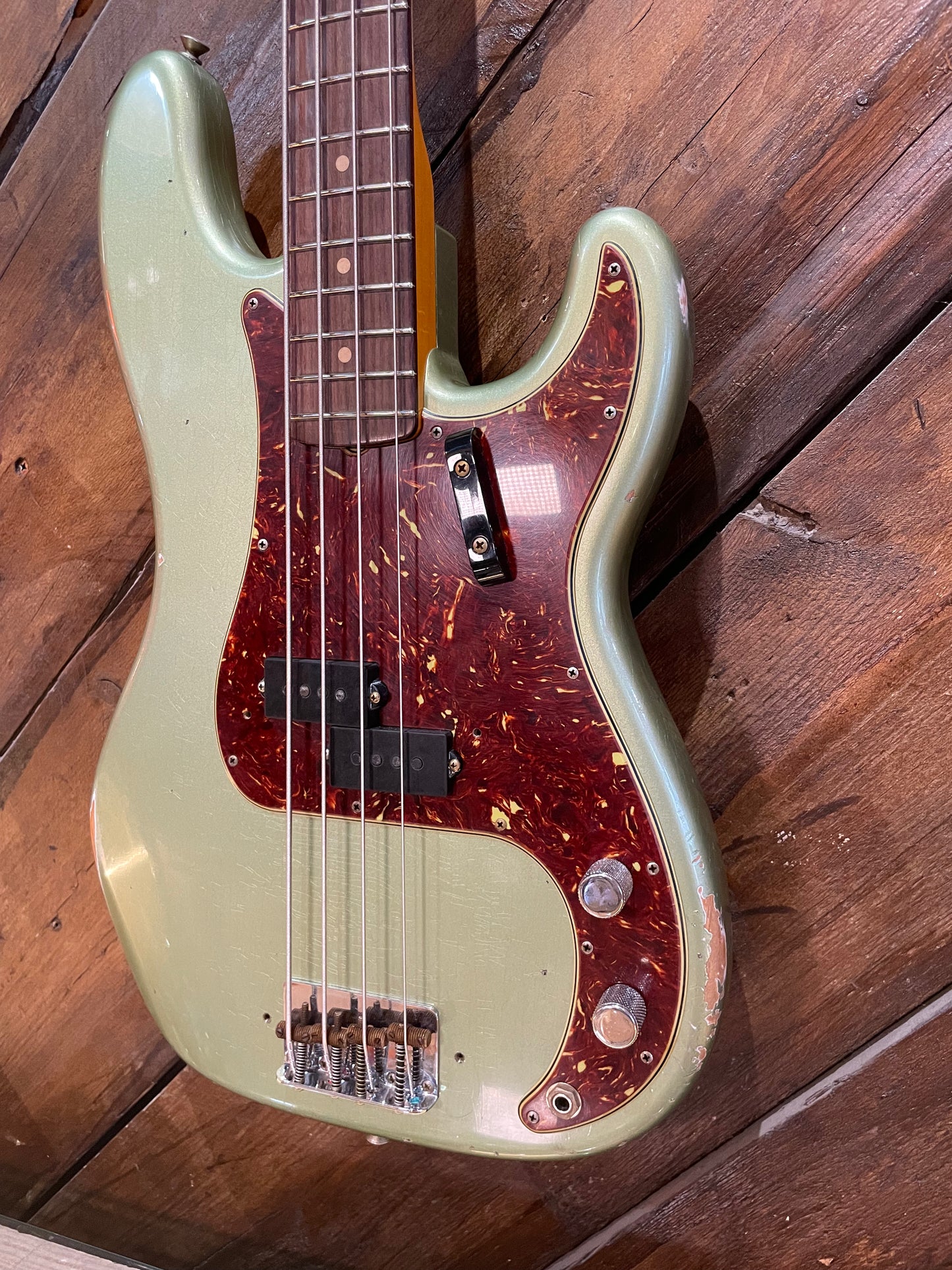 Fender Custom Shop 1960 Precision Bass Rosewood Fretboard, Super Faded Aged Sage Green Metallic (NEW)
