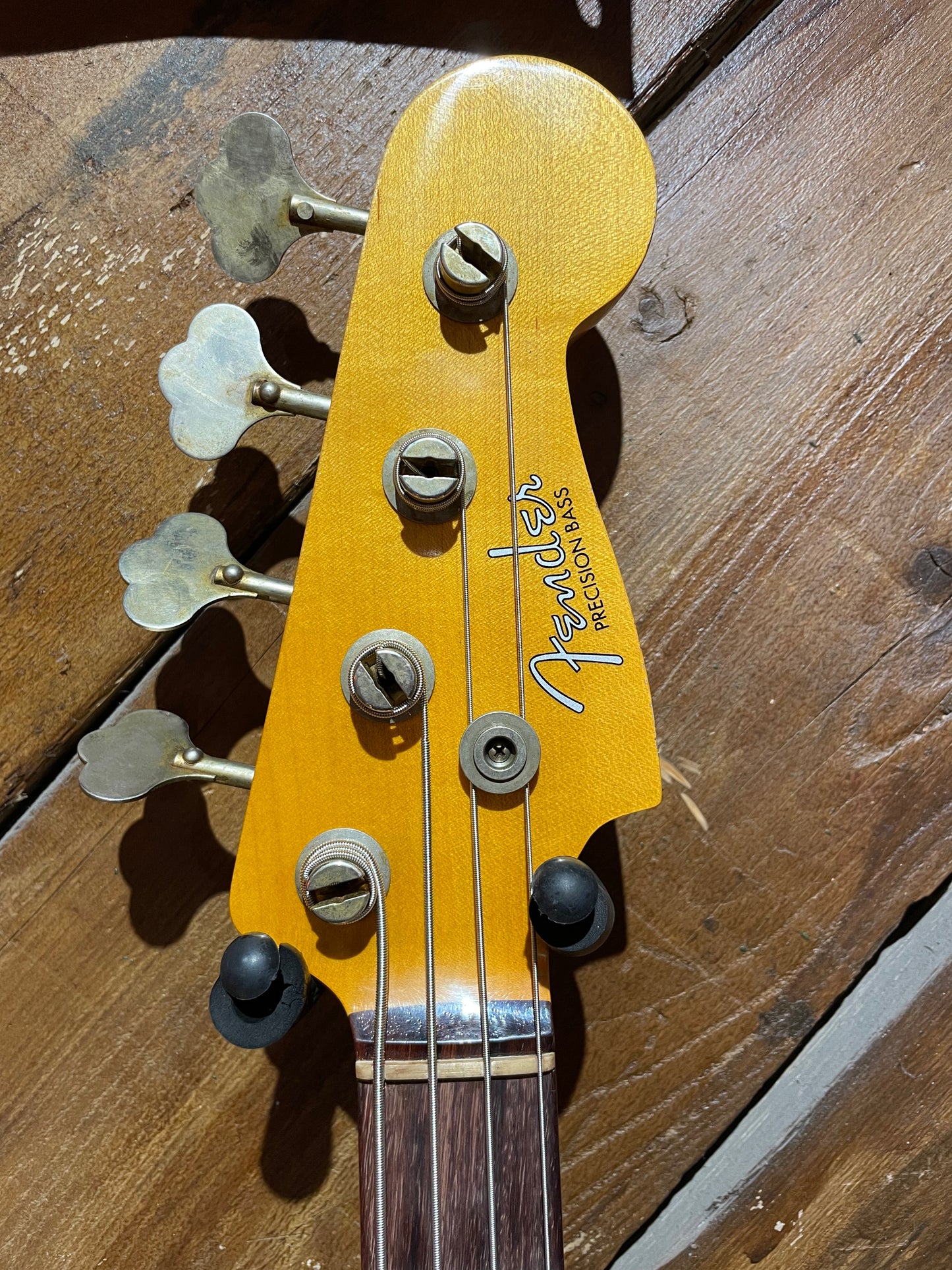 Fender Custom Shop 1960 Precision Bass Rosewood Fretboard, Super Faded Aged Sage Green Metallic (NEW)