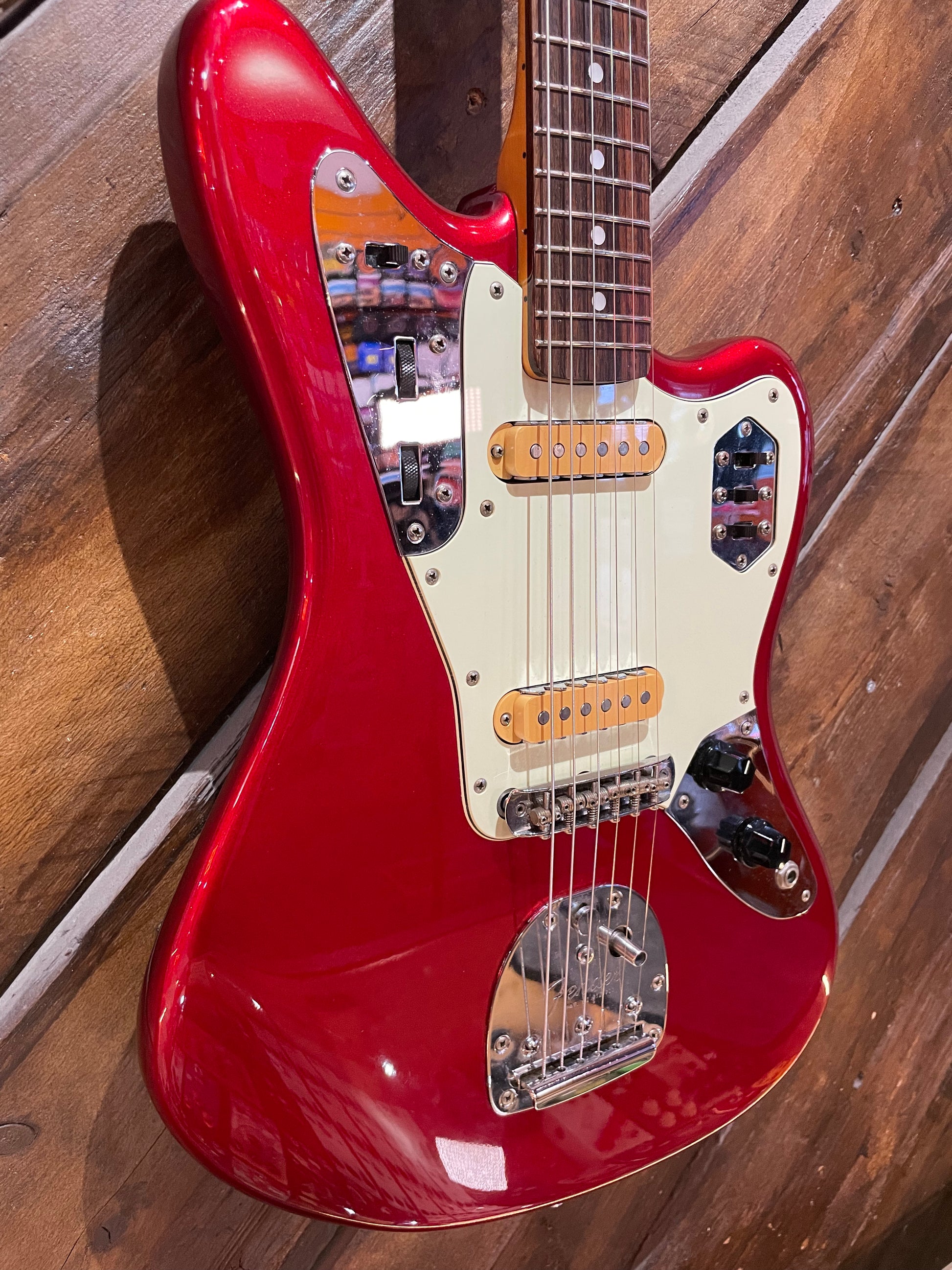 S/H 2003 Fender CIJ Jaguar JG60MH, Candy Apple Red