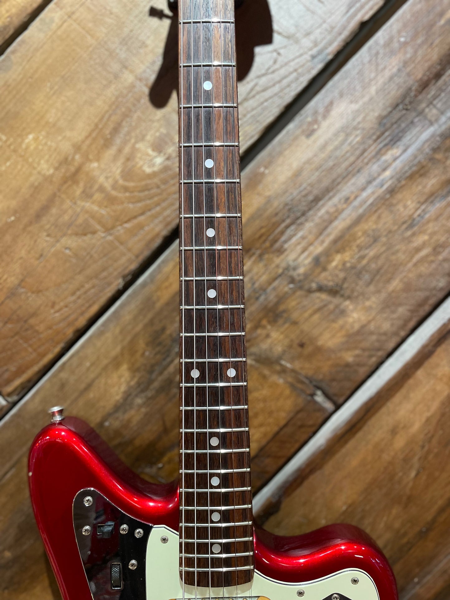 S/H 2003 Fender CIJ Jaguar JG60MH, Candy Apple Red