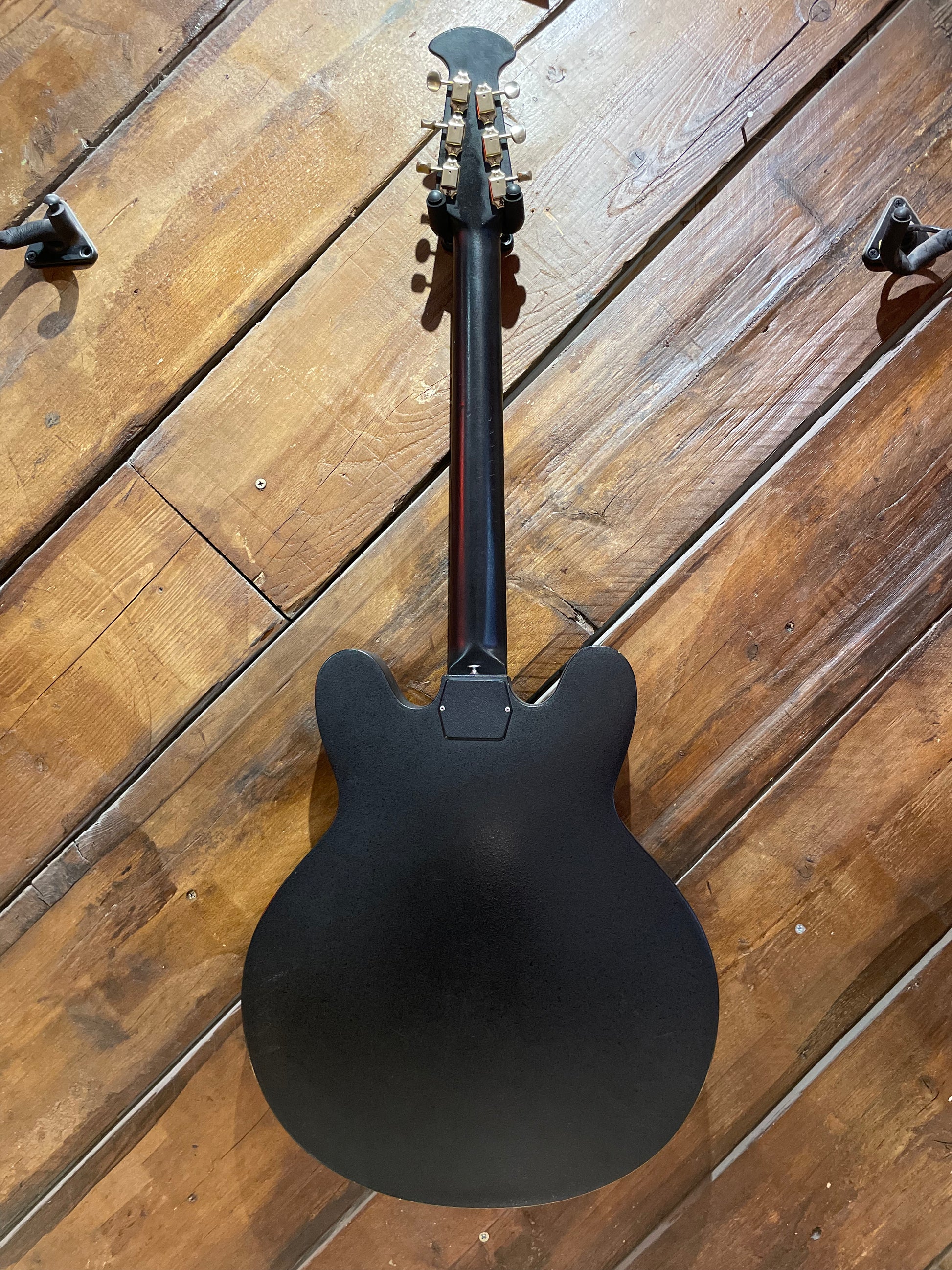 S/H 1970 Ovation USA Eclipse 1235 Hollow-Body Electirc Guitar, Black