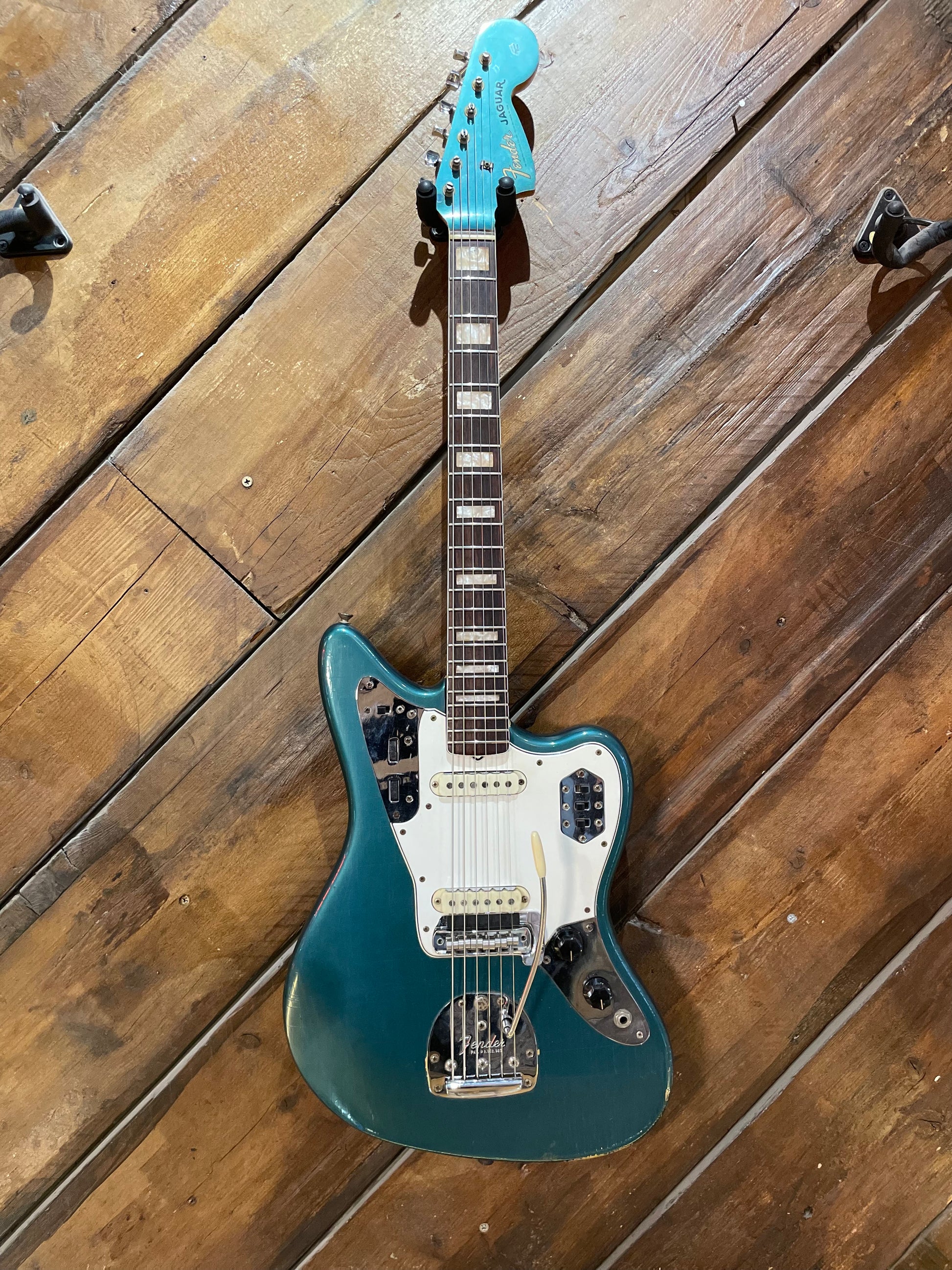 S/H 1966 Fender Jaguar, Lake Placid Blue