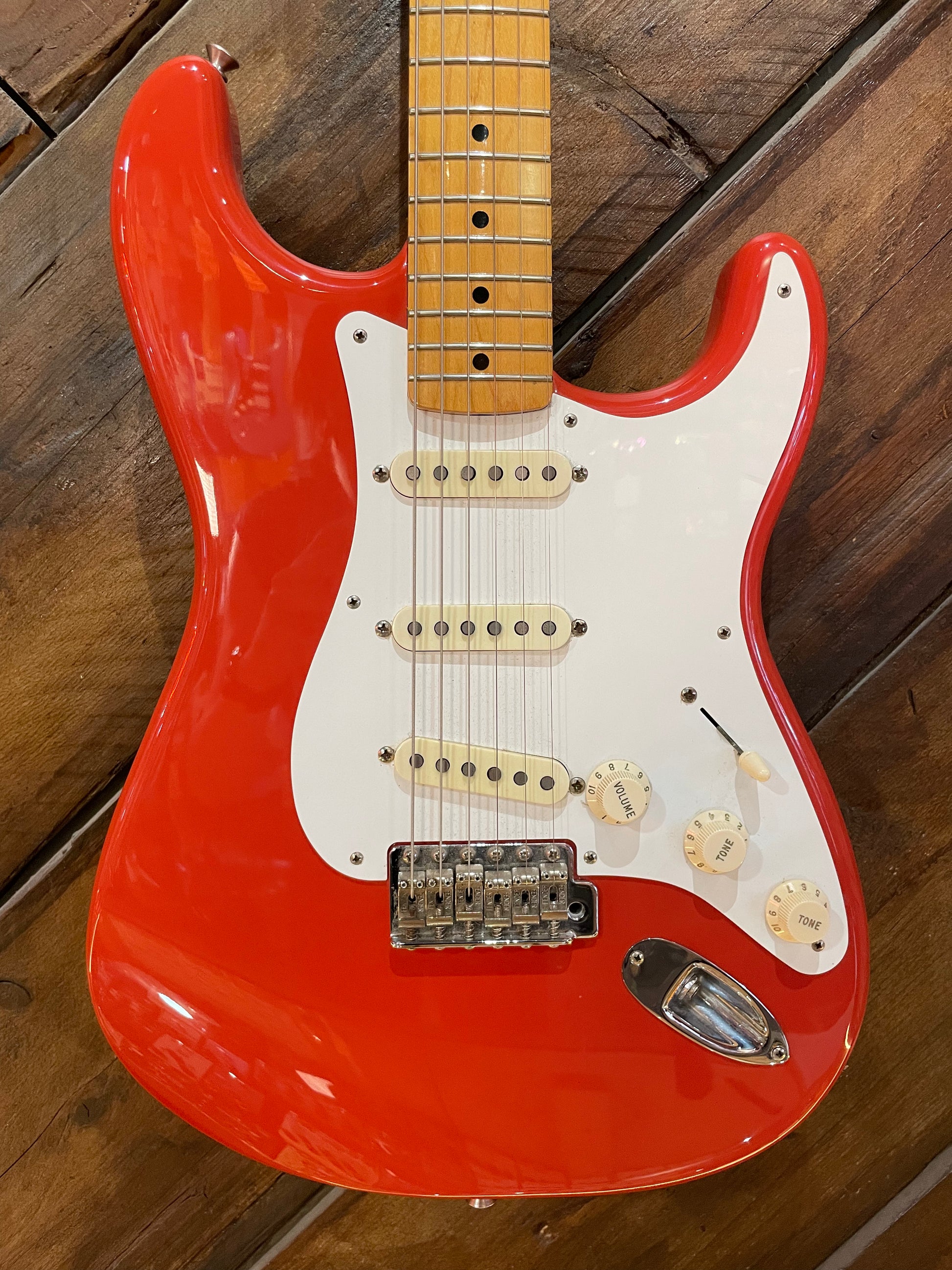 S/H 2017 Fender Classic Series 50s Stratocaster, Fiesta Red