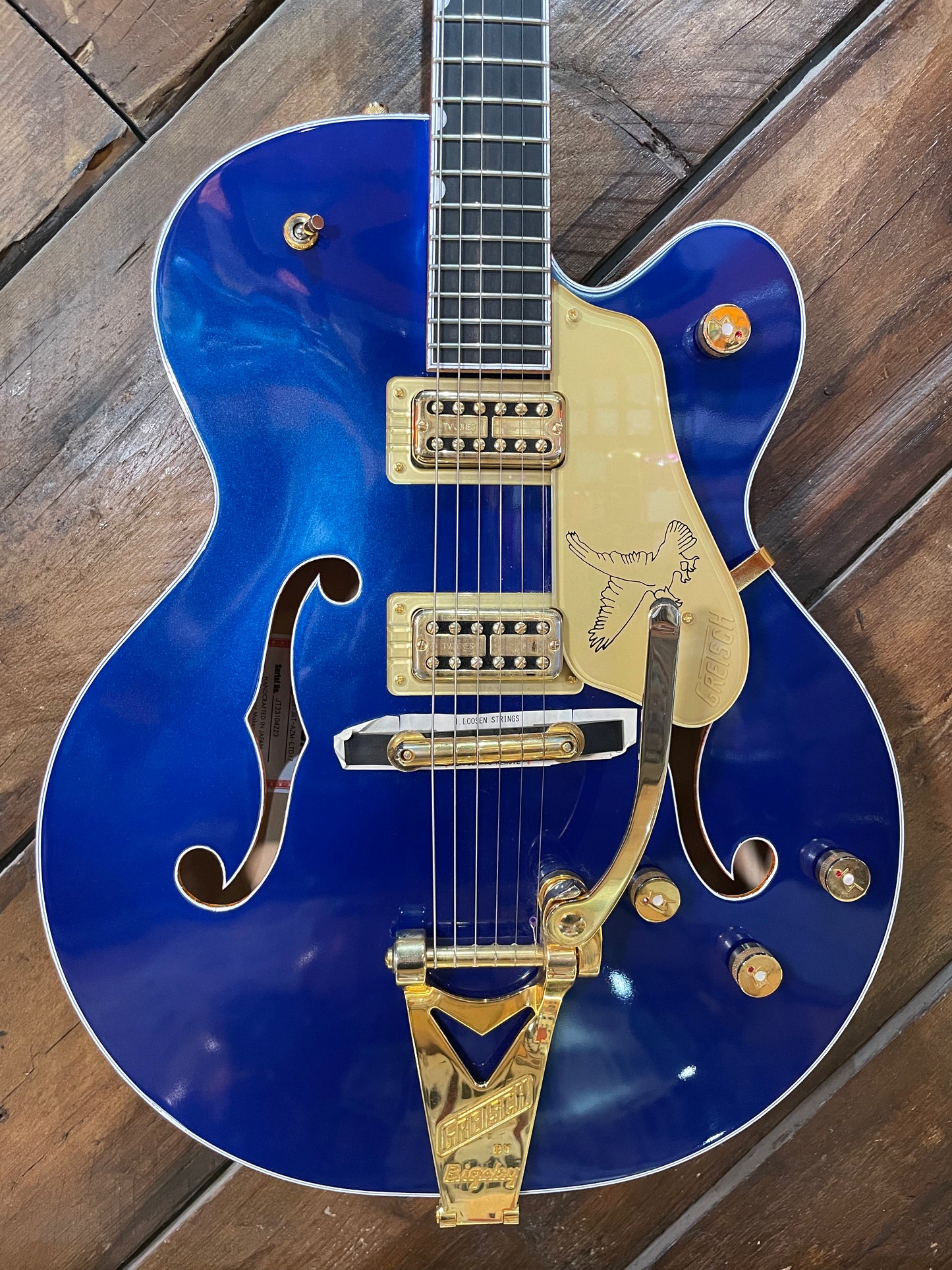 S/H Gretsch G6136T Limited Edition Falcon with String Thru Bigsby, Azure Blue Metallic