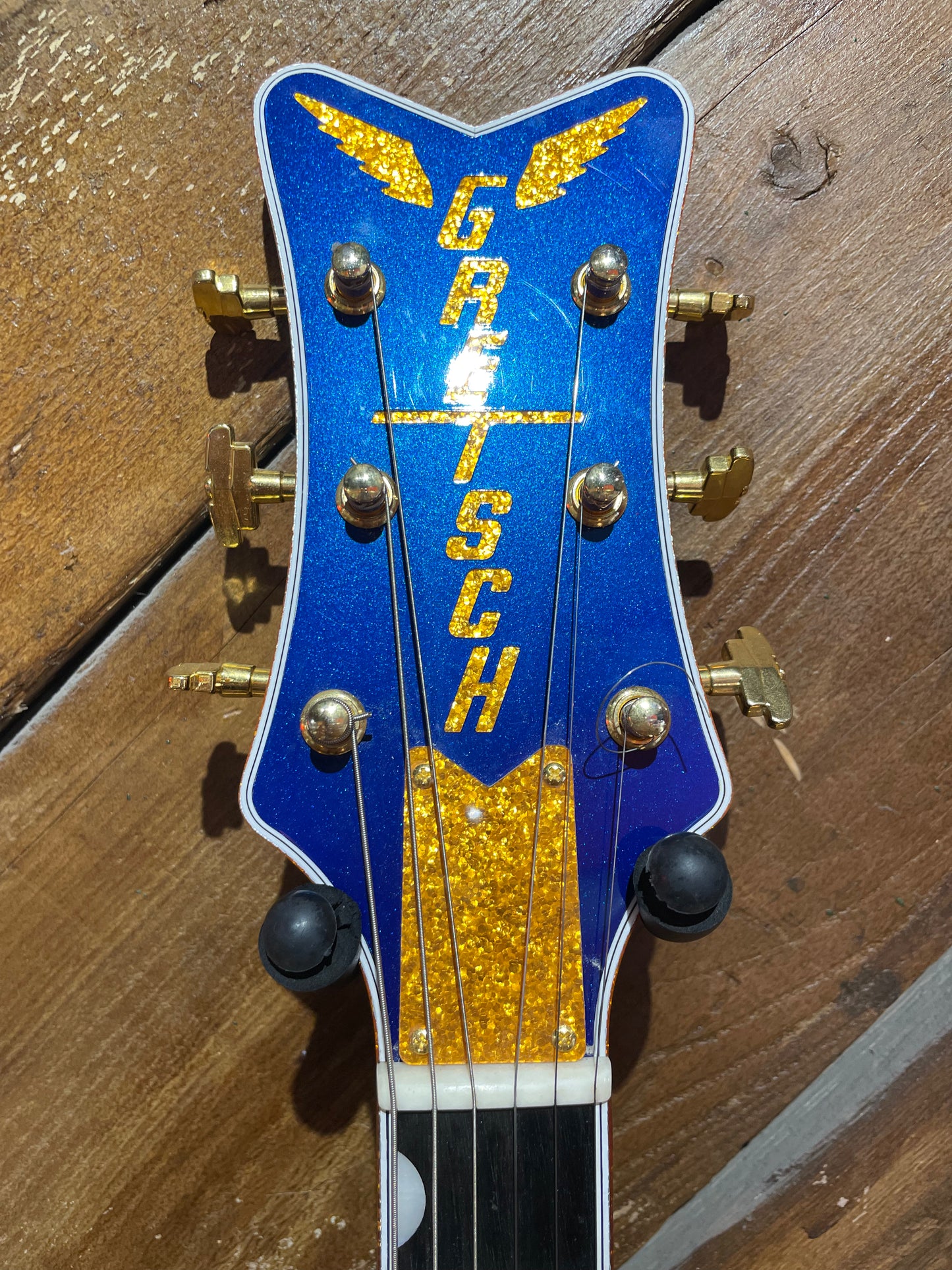 S/H Gretsch G6136T Limited Edition Falcon with String Thru Bigsby, Azure Blue Metallic