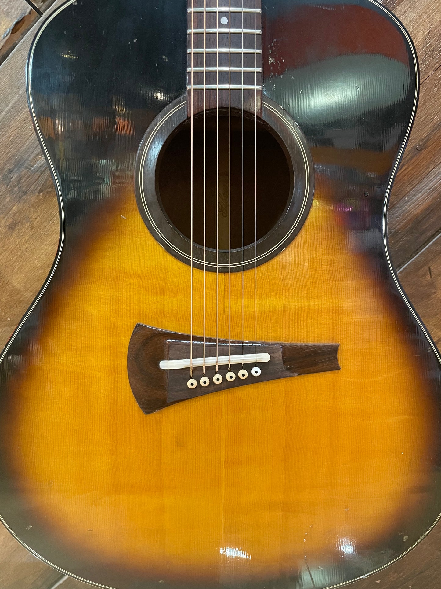 S/H 1970s Gibson MK35 Dreadnought Acoustic Guitar, Sunburst