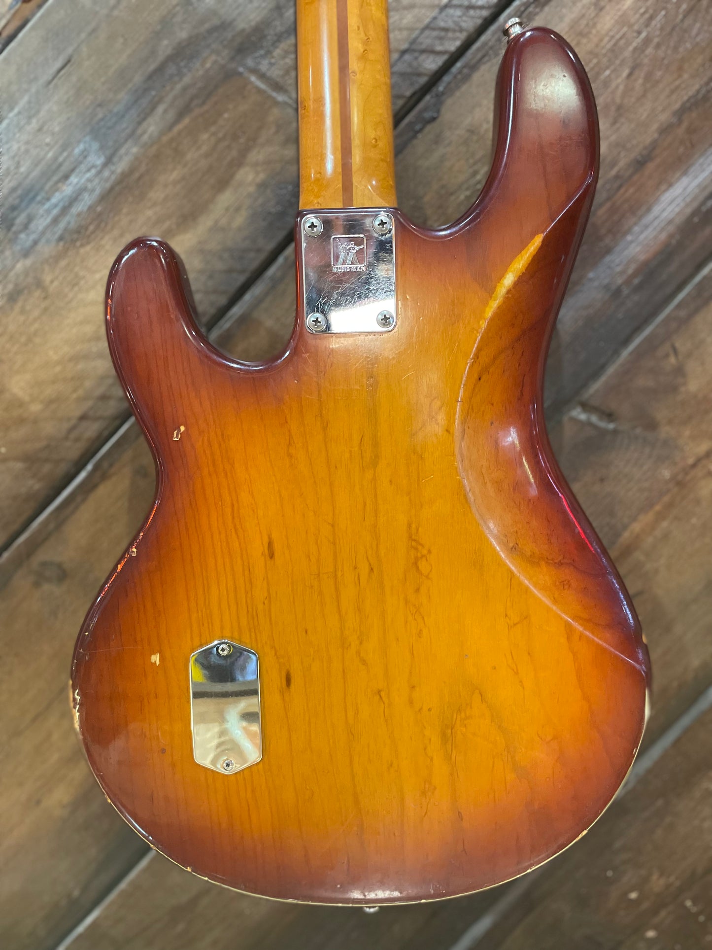 S/H 1989 Music Man Stingray, Honey Burst