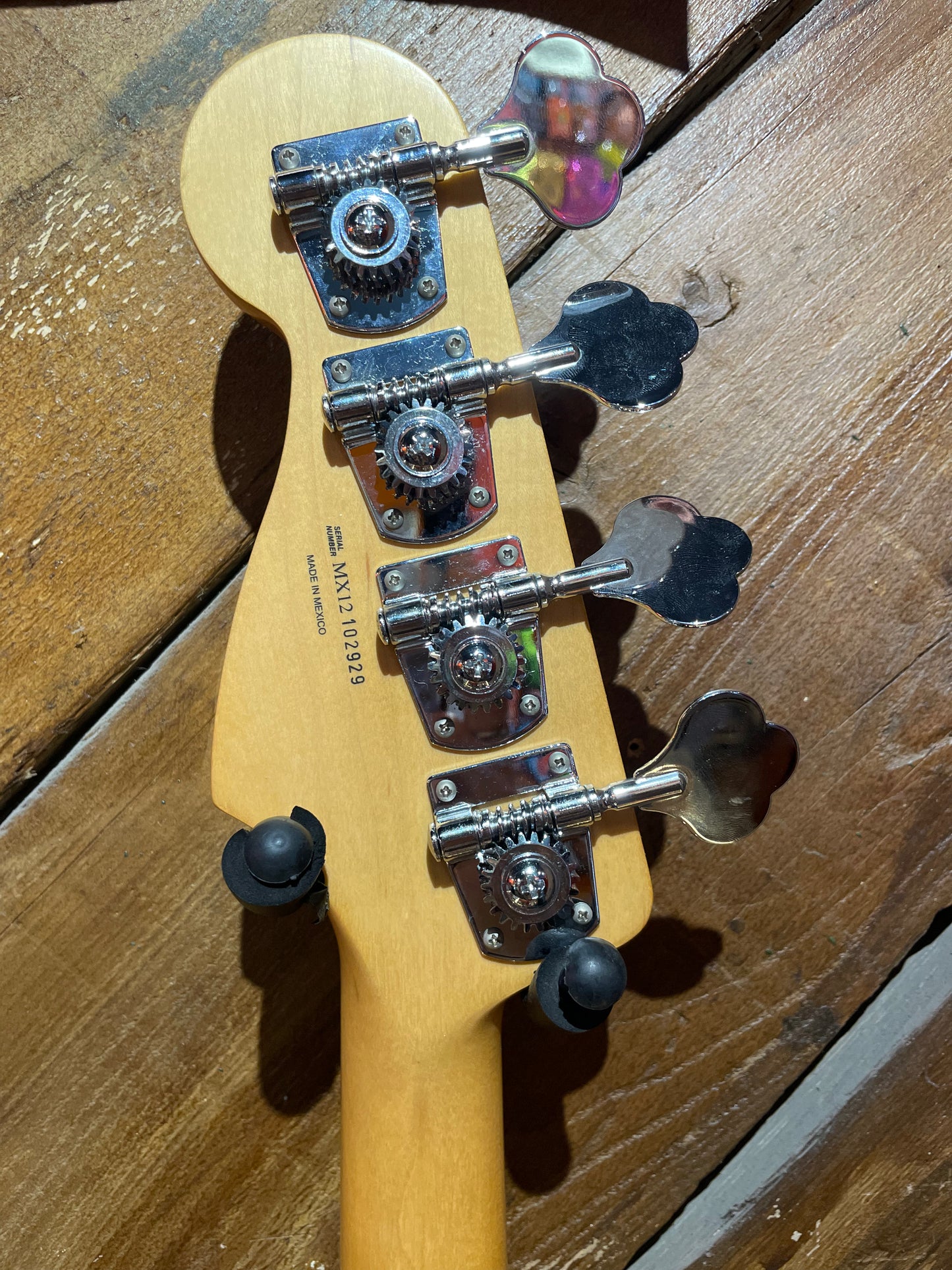 S/H 2012 Fender Mexican Standard Fretless Jazz Bass, Sunburst