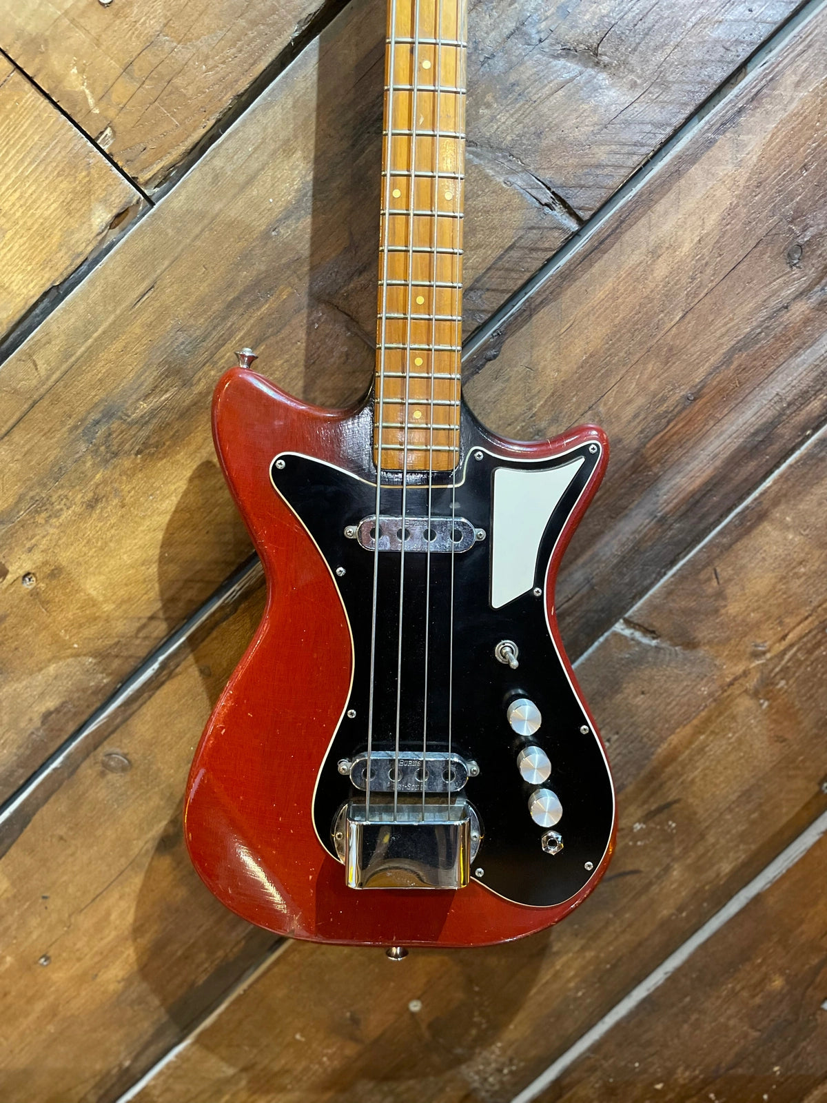 S/H 1963 Burns Sonic Short Scale Bass, Red