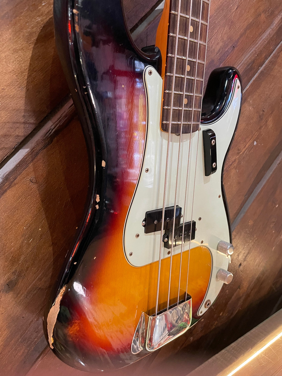 S/H 2020 Fender Custom Shop '63 Precision Bass, Relic Three Tone Sunburst