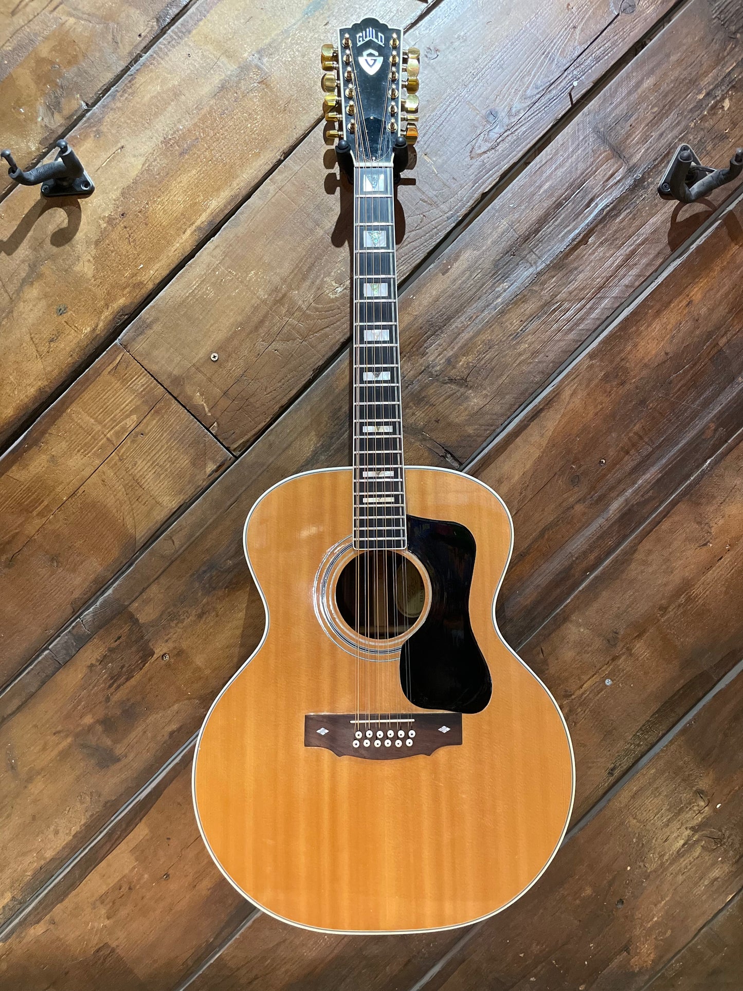 S/H 1973 Guild F512 12-String Jumbo Acoustic Guitar, Natural